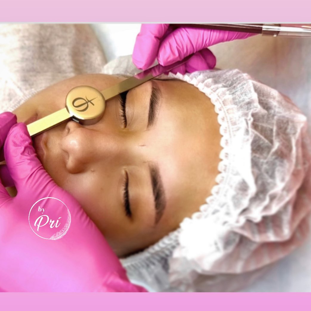 Brow Mapping is a science and an art. No client has the same facial features and brows. Brow Mapping is used to create bespoke brows unique to each client's face. It is imperative to use the right tools and products to do a perfect Brow Map. For free mapping consultation contact us at ☎️+1 (772) 999-4443
👉Eyebrow Microblading by Prí
📩 3055 Cardinal Dr unit 103
📫Vero Beach, FL
•⭐️⭐️⭐️⭐️⭐️