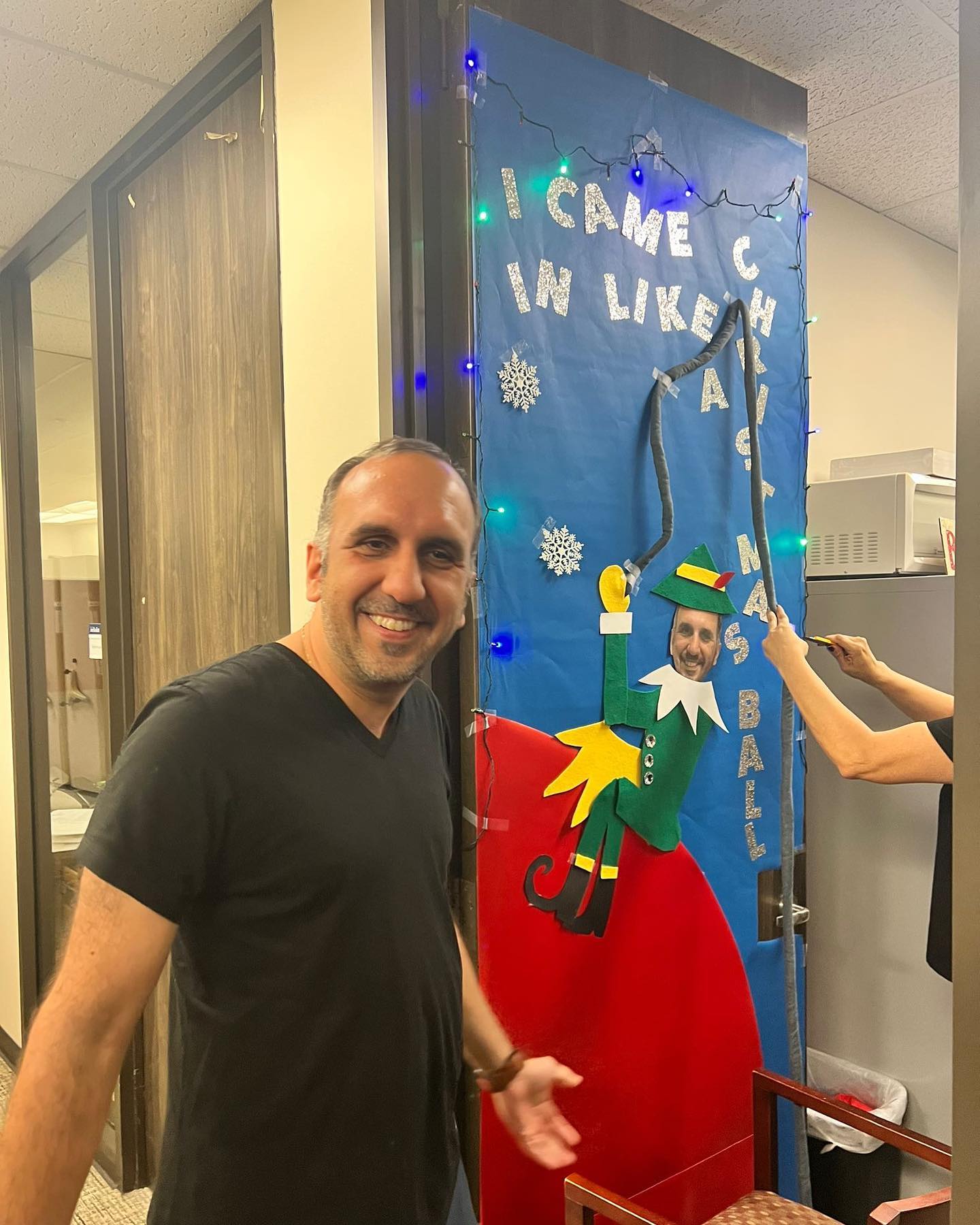 Best way to start such a festive month! Looking forward to helping many patients with deep brain stimulation, spinal stimulation, targeted drug therapy, epilepsy surgery, and peripheral nerve surgery! Love what I do! @houstonmethodist @methodistneurosurgery @houstonareaparkinsonsociety @epilepsyfoundationtx @thetexasmedicalcenter