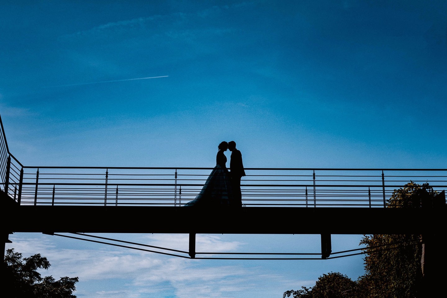 Hochzeit von Jenny&Ralf..
#hochzeitsfotos #hochzeitsfotograf #hochzeitsreportage #weddingpics #weddingphotography #brautpaar #brautkleid #lookslikefilm #hochzeitsfotoswürzburg #hochzeitsfotografiewürzburg #hochzeitsfotografwürzburg #gettingready #bride #brautkleid #weddingballoons #hochzeitsfotografie #schlossatzelsberg @schloss.atzelsberg