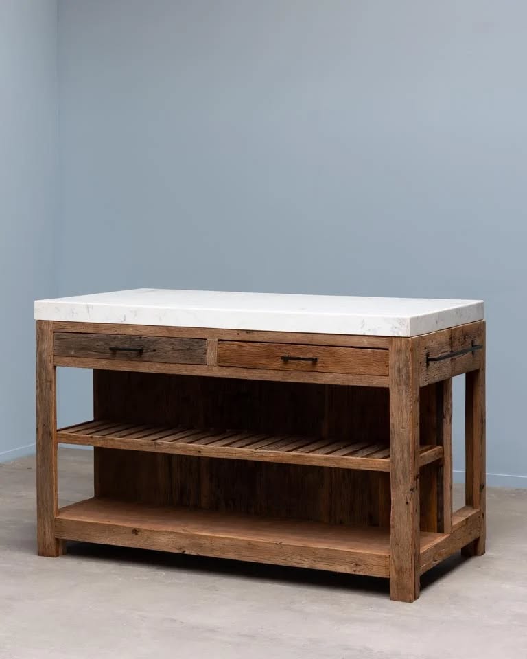 Beautiful kitchen Island with marble top and free shipping to all Sweden, Germany and Findland 🙌