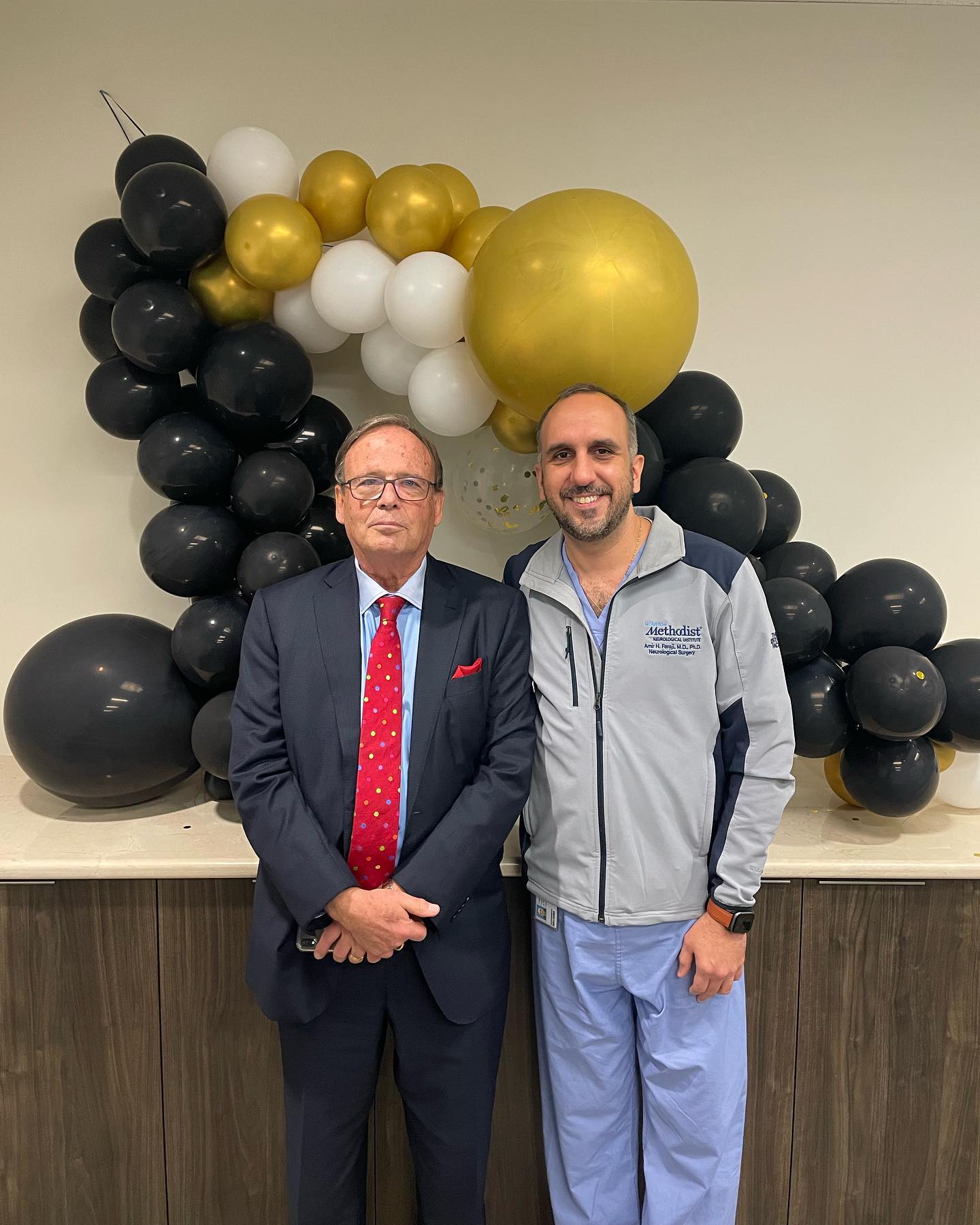 An amazing guest professor visit by my mentor and first Chairman, Dr. Lunsford - a giant who has changed neurosurgery for the better. We were fortunate to have you at @methodistneurosurgery! Thanks to @pittneurosurgery for loaning him to us for the day!