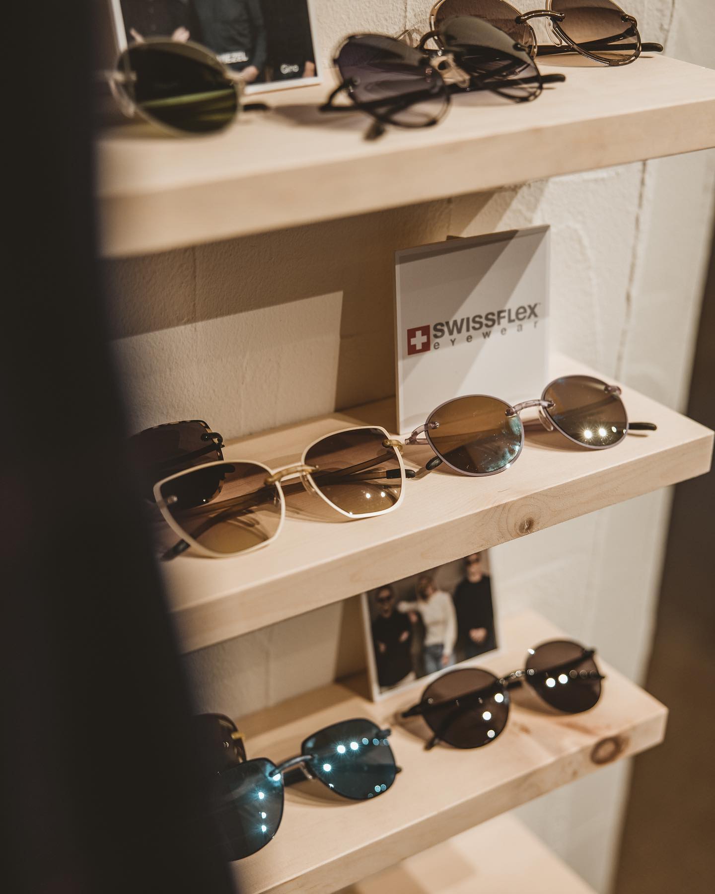 Inside Jelen.
📸: @veitfritz
#fashion #boutiquejelen #boutiquearosa #welovearosalenzerheide #winter