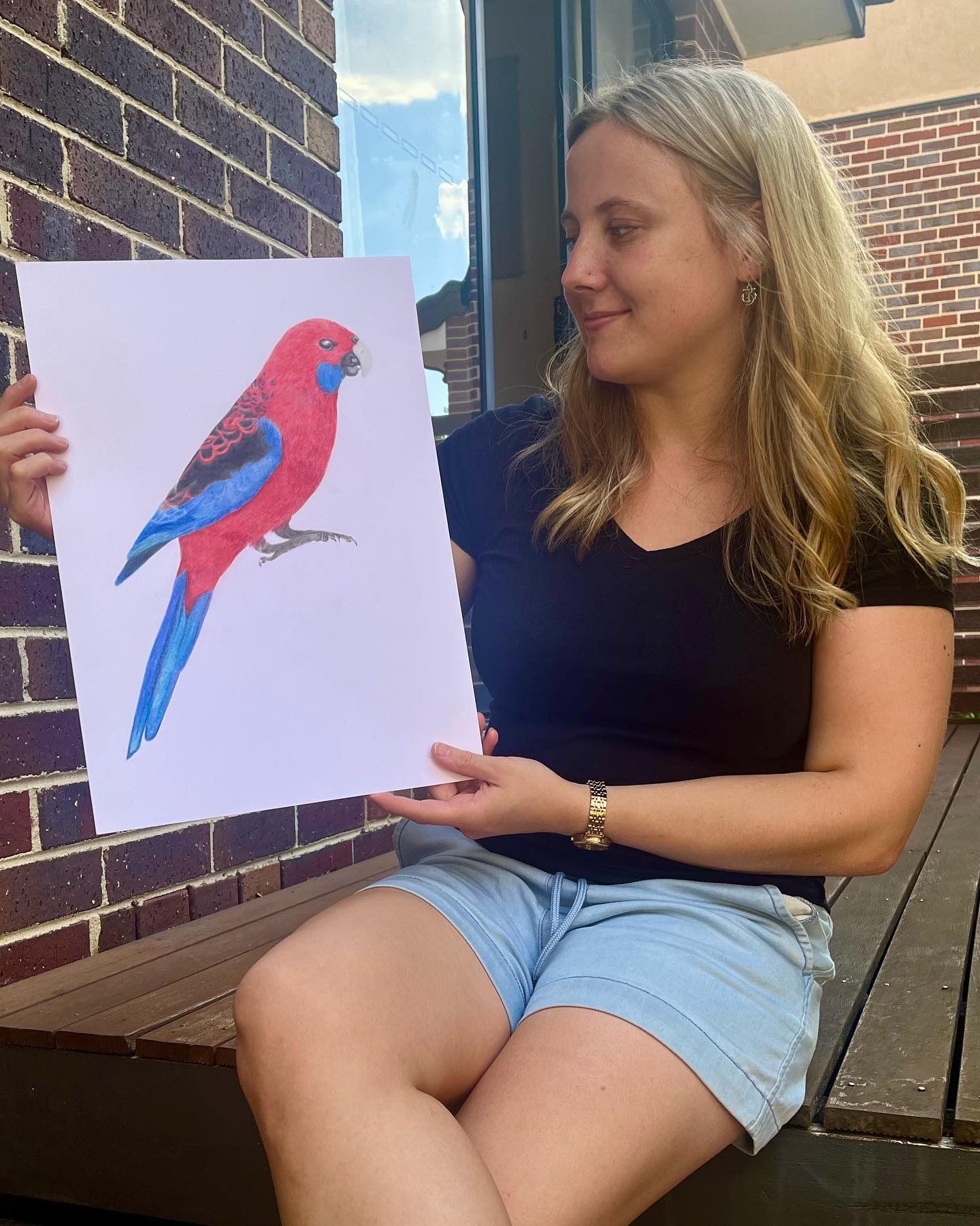 Hi everyone! 👋🏻
I’ve had this Instagram since 2018 and I don’t think I’ve introduced myself.
My name’s Heather and I’m an artist from England.
For the last few years I have been focusing on pet portraits but this year I would like to pursue my love of painting. Firstly though, I have a collection of Australian bird drawings to finish 🥳
This Crimson Rosella is the first piece in the collection ✨
If you’d like to see the rest in my collection, or to see what other work I’ve created/will be creating then check out my profile, or give me a follow 🤩
#introduceartist#artist#meettheartist#artwork#crimsonrosella#parrot#colouredpencil