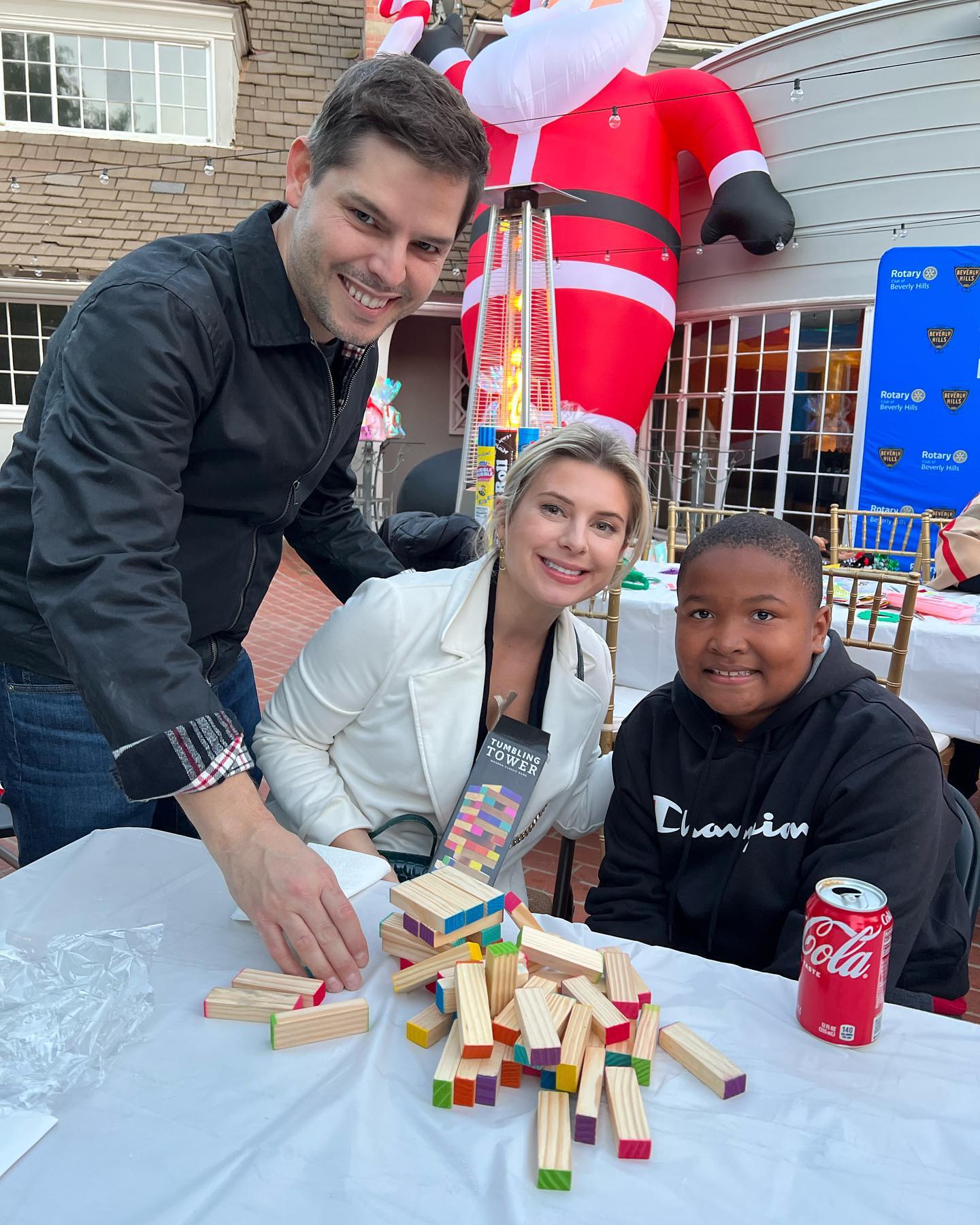 The Beverly Hills Rotary helping make a difference during the Holiday! #serviceaboveself