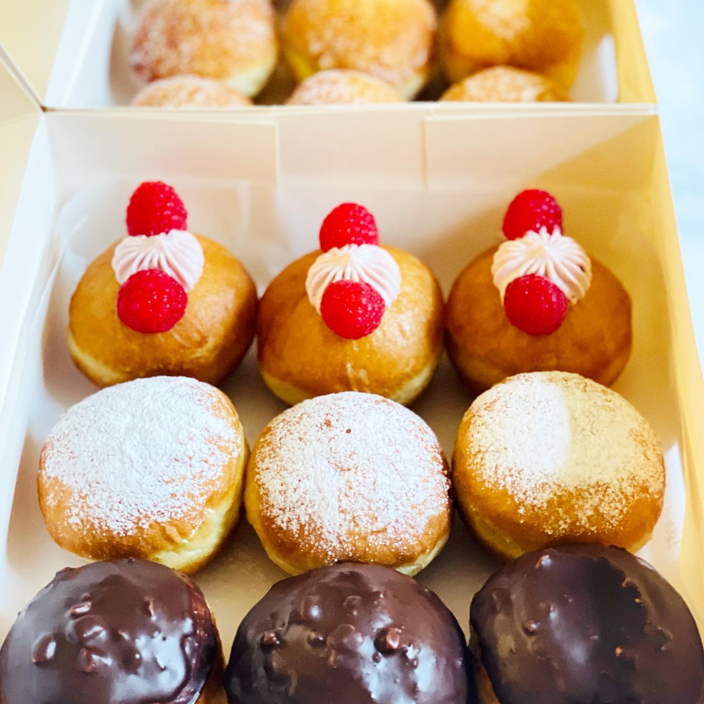 Chanukah 2022
#chanukahfood #chanukahdonuts #chanukahdoughnuts #chanukah2022 #koshercateringlondon #koshercatererinlondon