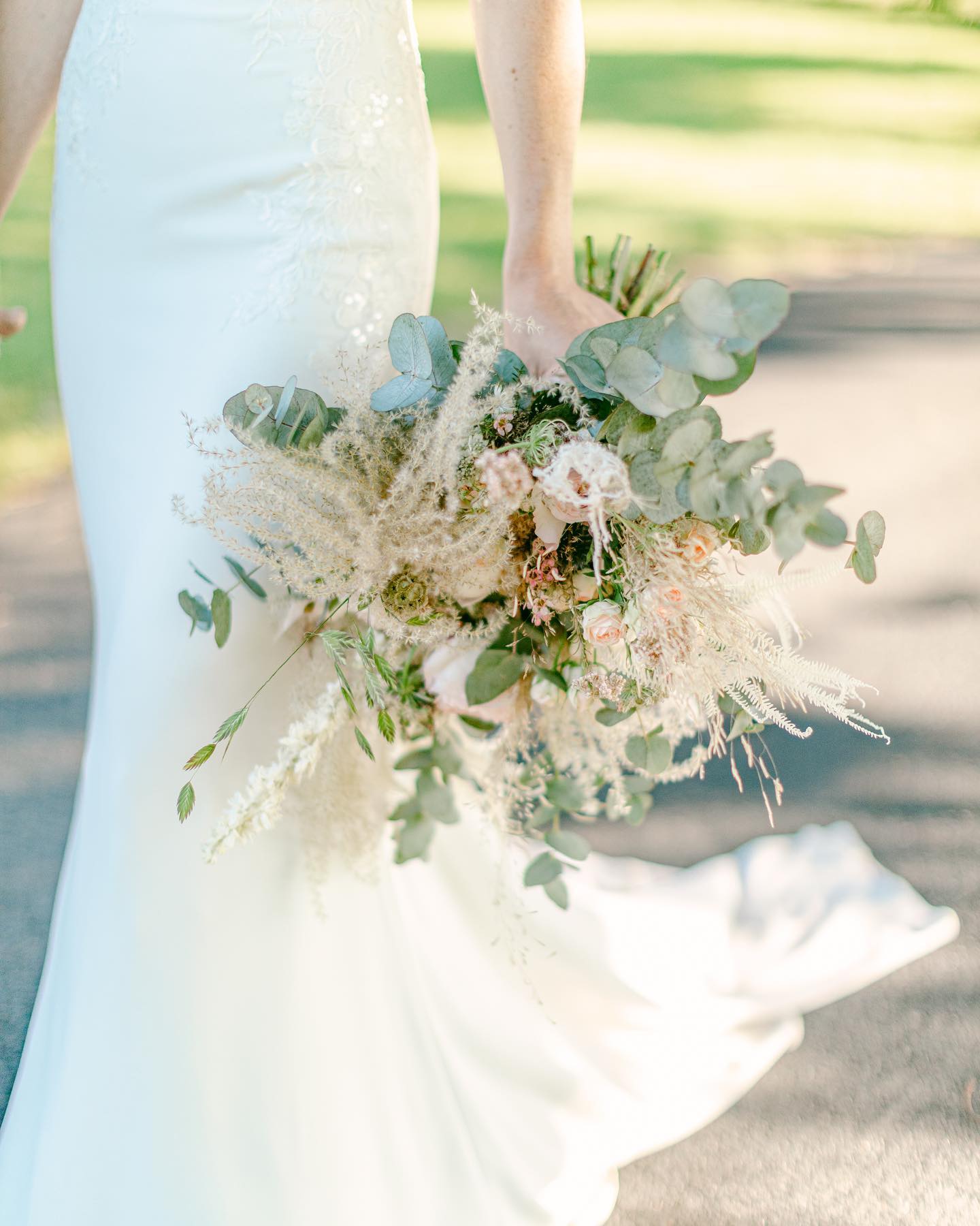 This is one of my favorite times of the year. We get to meet so many new people in December and January, most of which will become our clients! It feels like back to school season when I was a teacher - time to meet, get to know one another, explain our ways and start working on your project!
So get in and join the fun! We can’t wait to meet you!
📸 @gigifineart
#planningjourney #weddingjourney #getmarriedinfrance