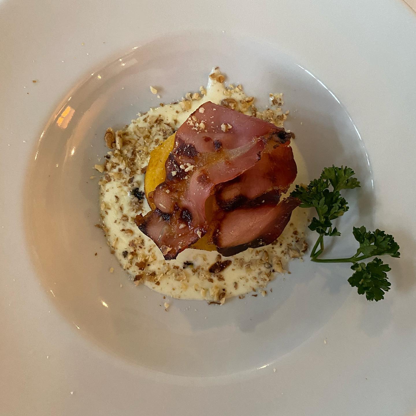 Chiudiamo in bellezza questo 2022 🔚
Flan di zucca, speck di Sauris, crema al taleggio e noci