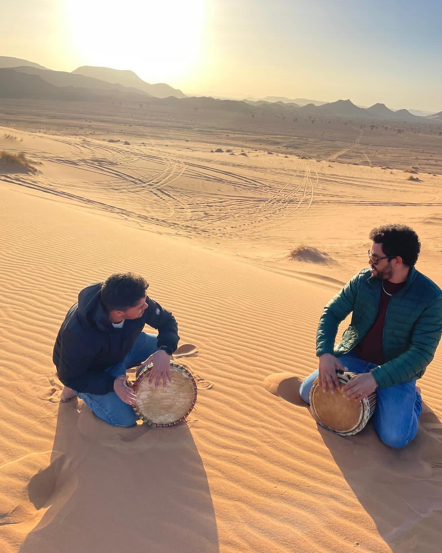 Desert vibes! #sahara #grouptours #privatetours #morocco #redwinesunsets #berber