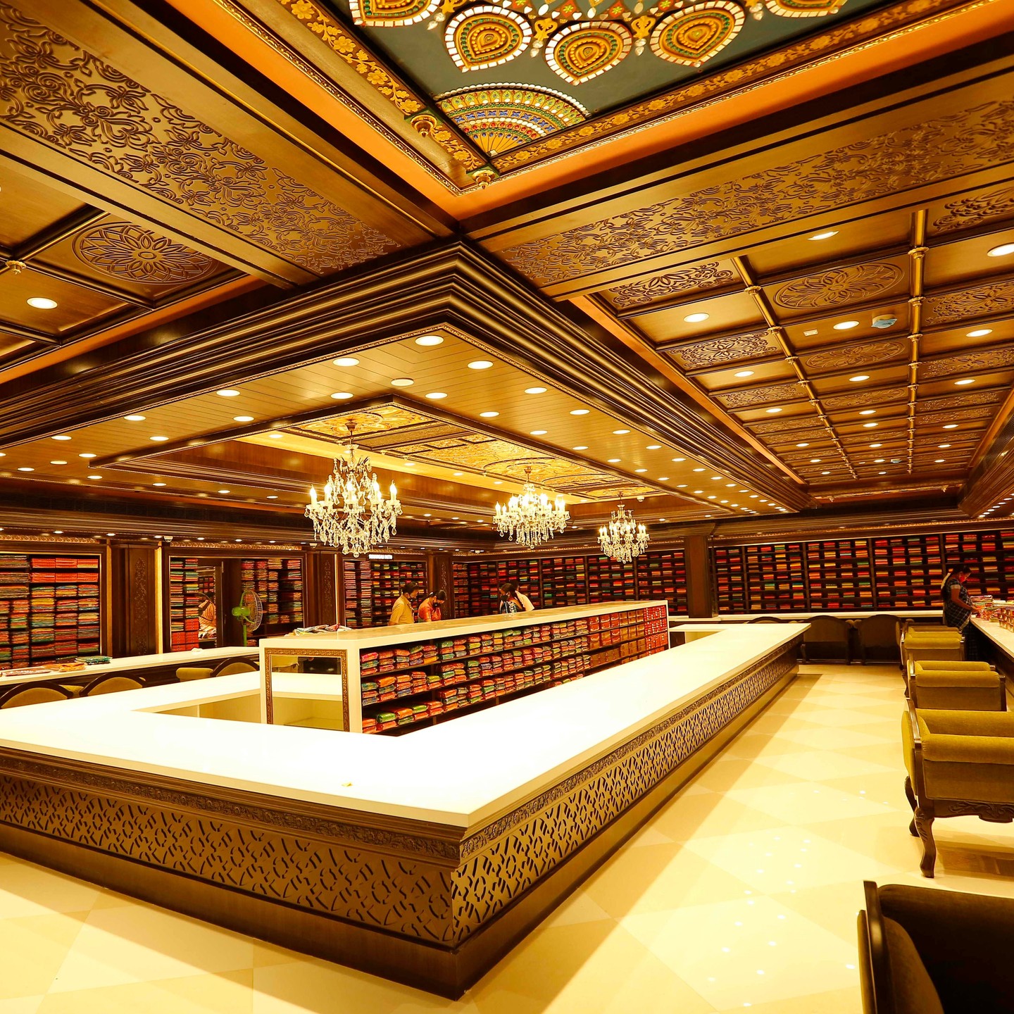 Kumarappa silks at Salem- One of our most stunning project, displaying the skill of our execution team and design team.
#textile #handcrafted #prints #colour #textiledesign #silk #luxury #wood #veneer #walnut #commercial #textileinterior #carpentry #decorative #handcrafts #intricated #woodendetailing #interiordesign #interiordecor #interiorpoint