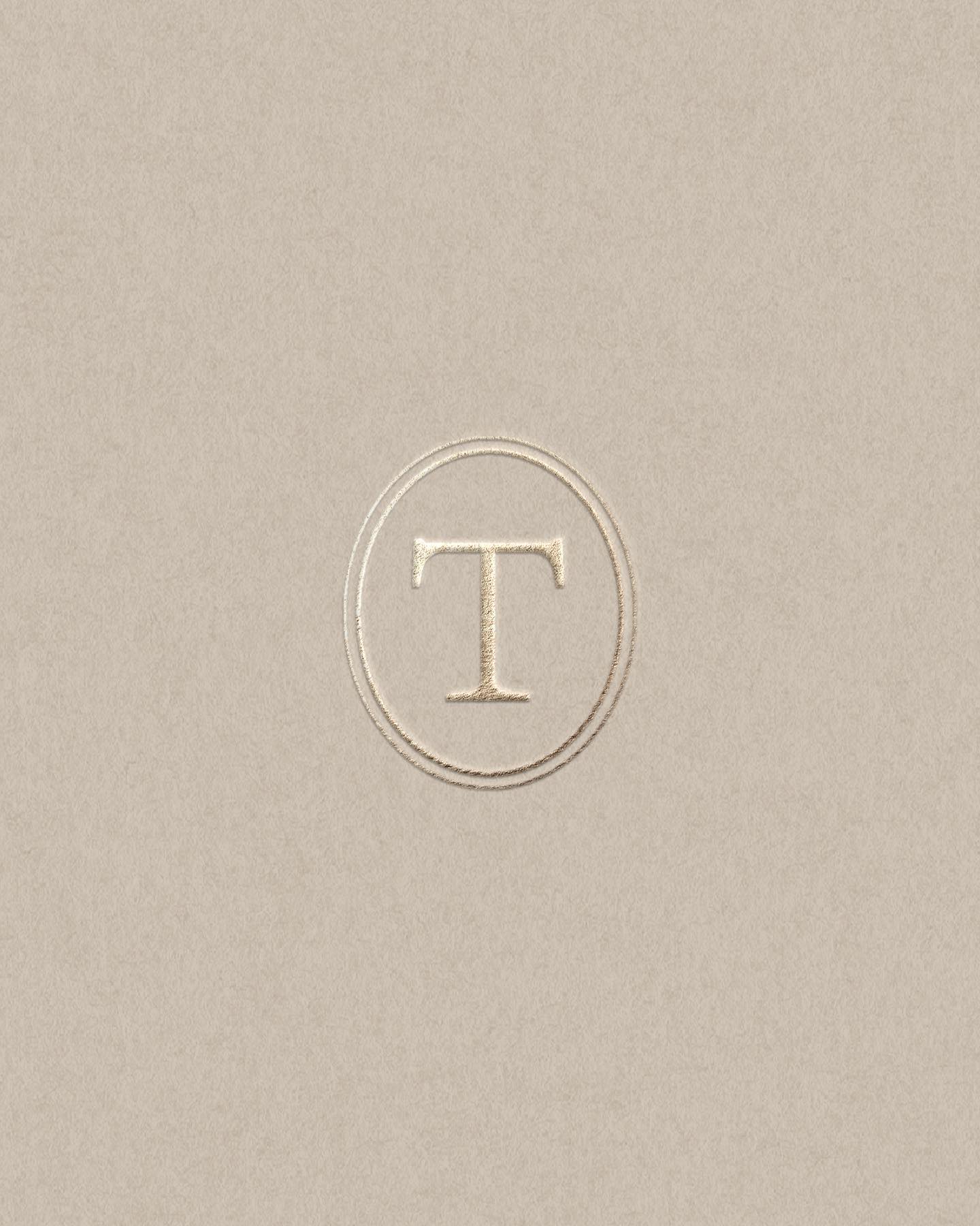 Brb..drooling over this brand mark.
When designing the brand identity for Tennile’s Boutique and Formals, I wanted to make sure that it gave off feminine, simplistic, and elegant energy.
If you’re familiar with my style, you’ll know that I typically use a bold and fun colors. But, depending on my client’s vision, a more neutral and refined palette is sometimes necessary.