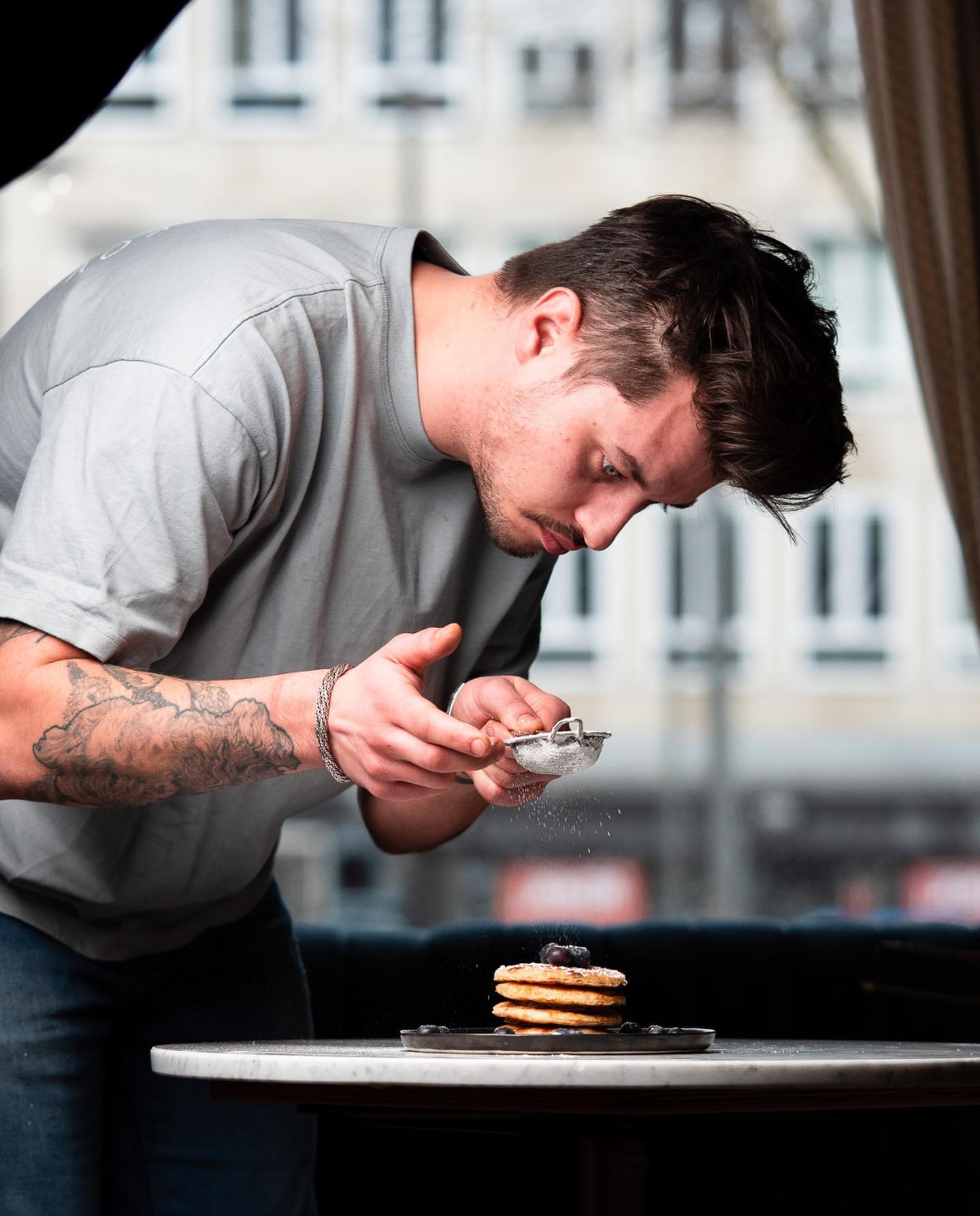 🍷 Ohorodnikov • Lagae content overhaul for their creative Valentine's Day Breakfast box @ohorodnikov.lagae
Location @leienpaleis with the following great people.
Chefs @aleksanderogorodnikov • @brentlagae
@fiennachtegael
🎥 with partner @ruben_nazz
#content #contentcreator #contentmarketing #contentstrategy #valentine #valentineday #breakfast #breakfastideas #social #socialmedia #socialmediamarketing #socialemedia