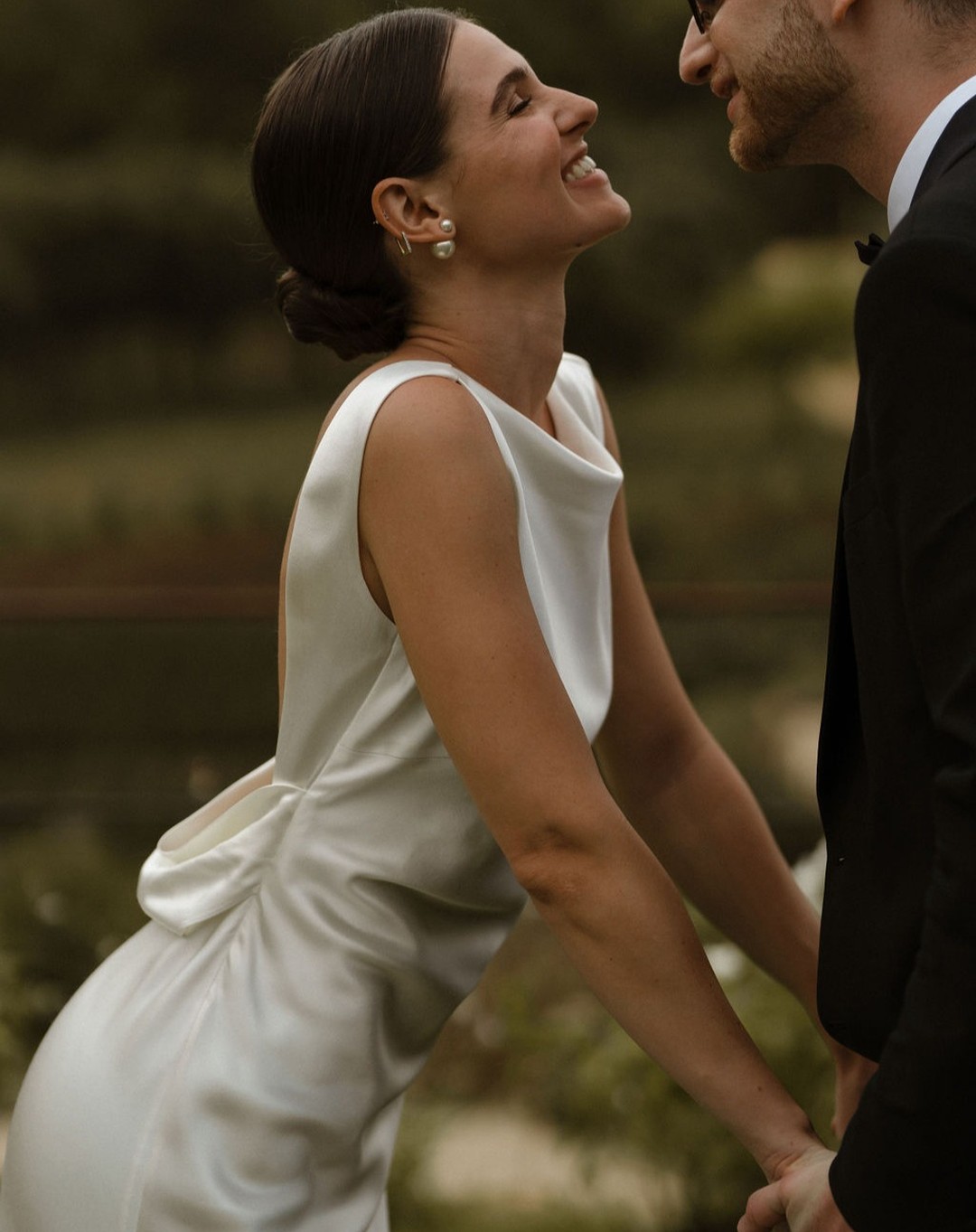 Retour sur le magnifique mariage été 2022 d'A&H au @domainedevalbonne
Du soleil, quelques orages et surtout une ambiance de folie avec @sangondedindoloj ! Un mariage inoubliable ♥️
Traiteurs : @maison_nans @lacuisinedecarmencavaillon
Photographes : @soulsandcolors
DJ : @33tours.dj
VTC : @akconfortvtc
Surveillance piscine : @ehswim.30