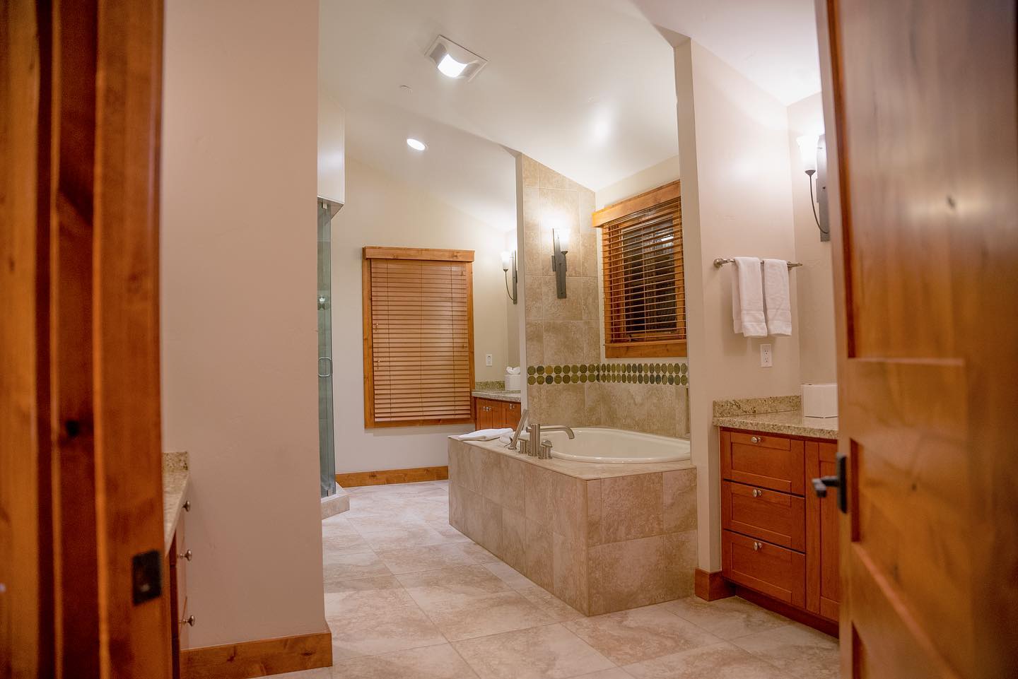 We do the work— you relax and take it easy. You get the best job in town at rates you can afford. If you are not happy with our service, we will come back and clean until you are 100% satisfied.
#housecleaning#cleaning#housekeeper#houseservi ce#reno#sparks#southreno#tahoe#bluelakehousecl eaning#loveourjob#smallbusinessowner#clean#ecofriendly#nevada#california #renobusiness