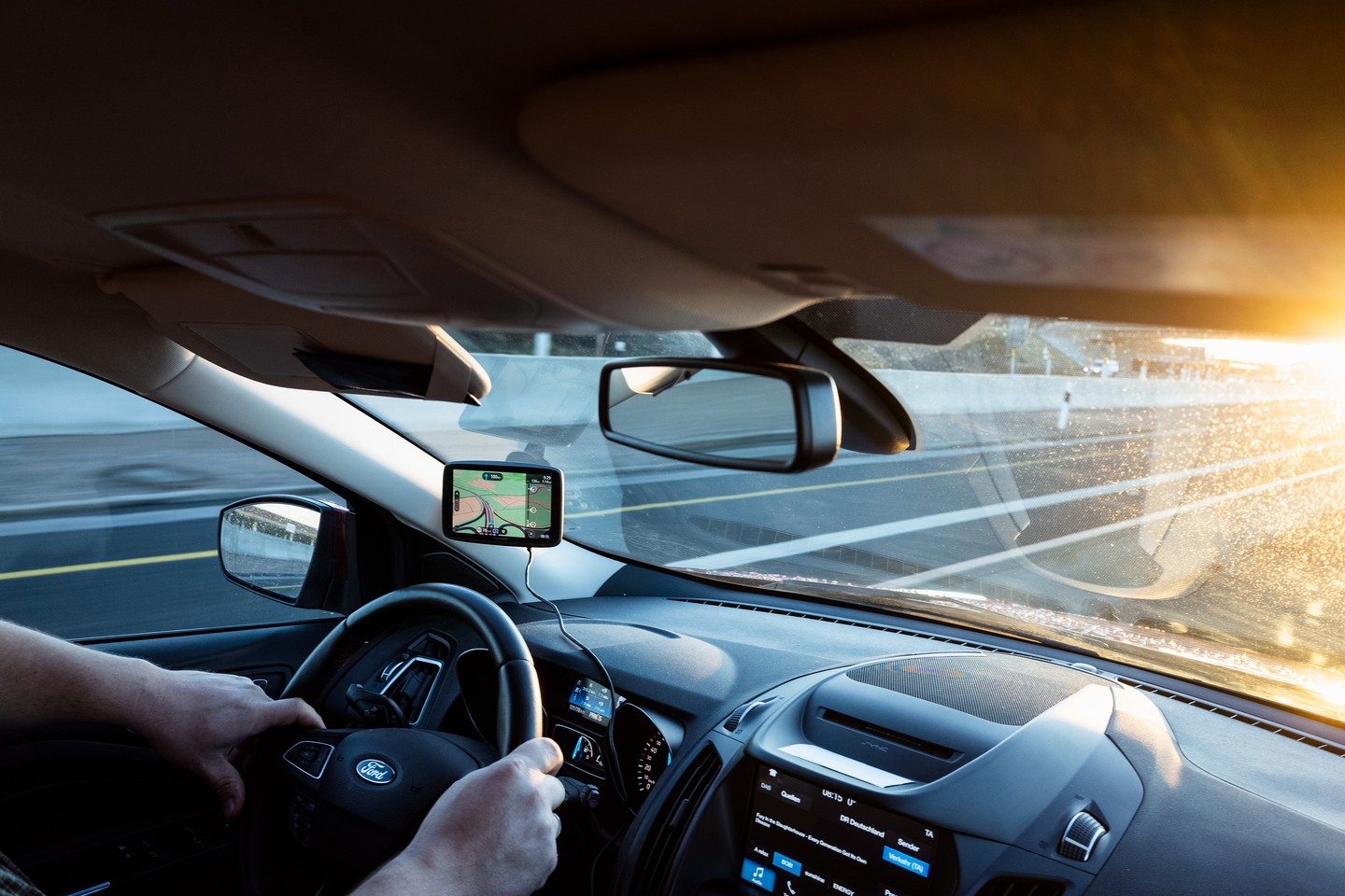 Am Anfang jeder Unternehmung stellt sich immer die Frage wohin es gehen soll und welche Herausforderungen es gibt?
Für mich ganz nach dem Motto: „Niemals stehen bleiben, ab ins Auto und auf zu neuen Aufgaben!“.
Etwas von Grund auf Neues zu schaffen erfüllt mich immer wieder mit der Vorfreude auf das, was noch vor mir liegt. Das ist was mich antreibt und auszeichnet. Gerne helfen ich Ihnen, bei ihrem Vorhaben, neues zu verwirklichen.
Ob es die Umgestaltung eines Altbau’s ist oder aus dem Nichts ihr Eigenheim entstehen zu lassen. Es erfüllt mich immer wieder mit Stolz, wenn ihre Vorstellungen zur Gänze erfüllt werden. Dafür bin ich jeden Tag wieder unterwegs, dafür arbeite ich mit voller Freude.
Packen wir’s an!