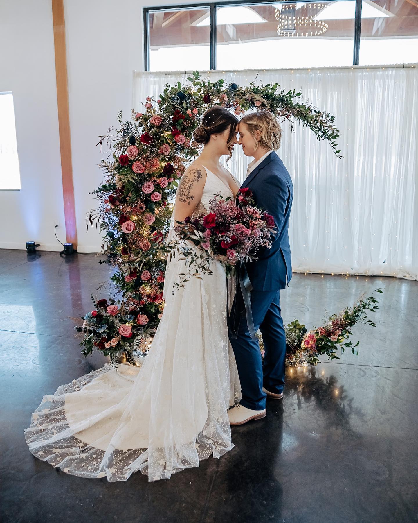To the moon and back 🌙
.
.
.
Hosts: @imhannahnicolephotography + @litecreatives
Venue: @ivyblack.mn
Models: @rae.0hsunshine + @nholter42
Decor + Rentals: @thevaultduluth
Florals: @superiorblooms
Event Lighting: @dulutheventlighting
Dresses: @lvgowns
Tabletop Decor: @pureeventplan + @decorlabduluth
Hair + Makeup: @bloom_with_kerbie
Nails: @kawaiifoxnails
Cake: @somethingsweetduluth