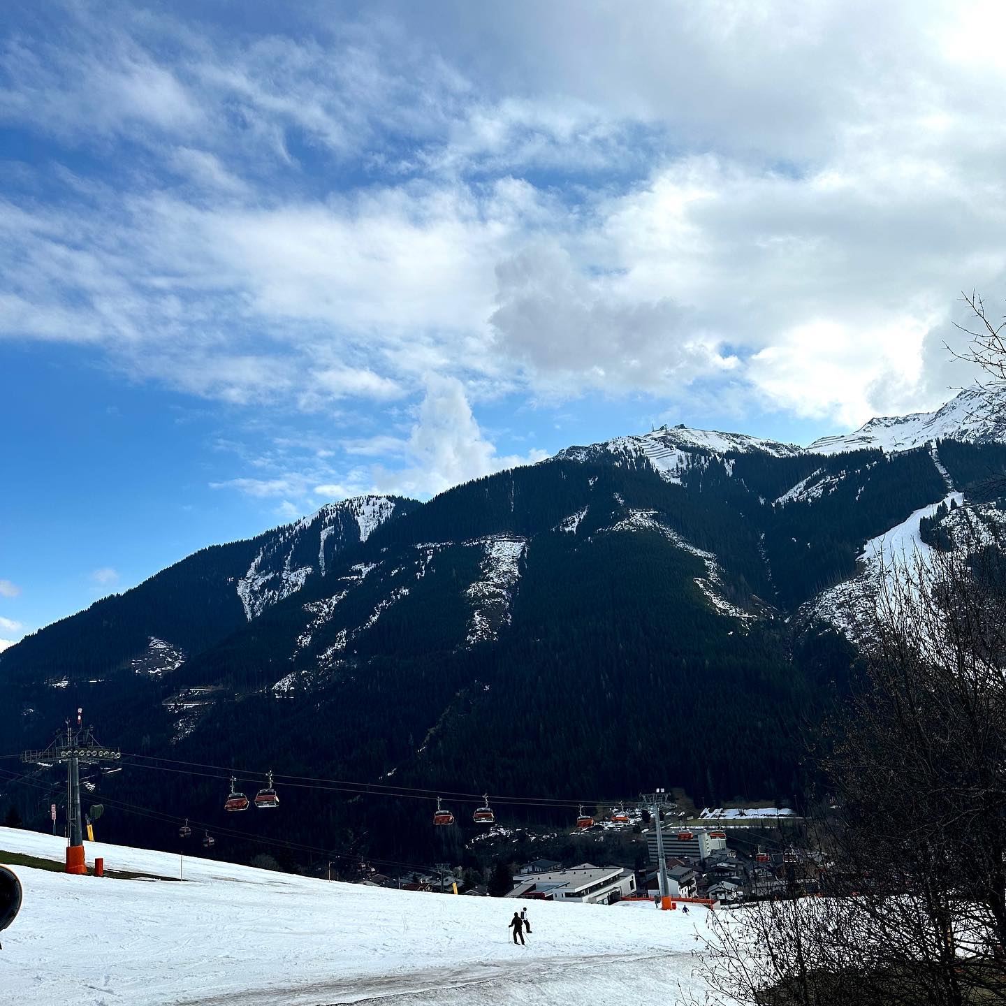 Nu har vi landat i Saalbach-Hinterglemm för genomförande!⛷️