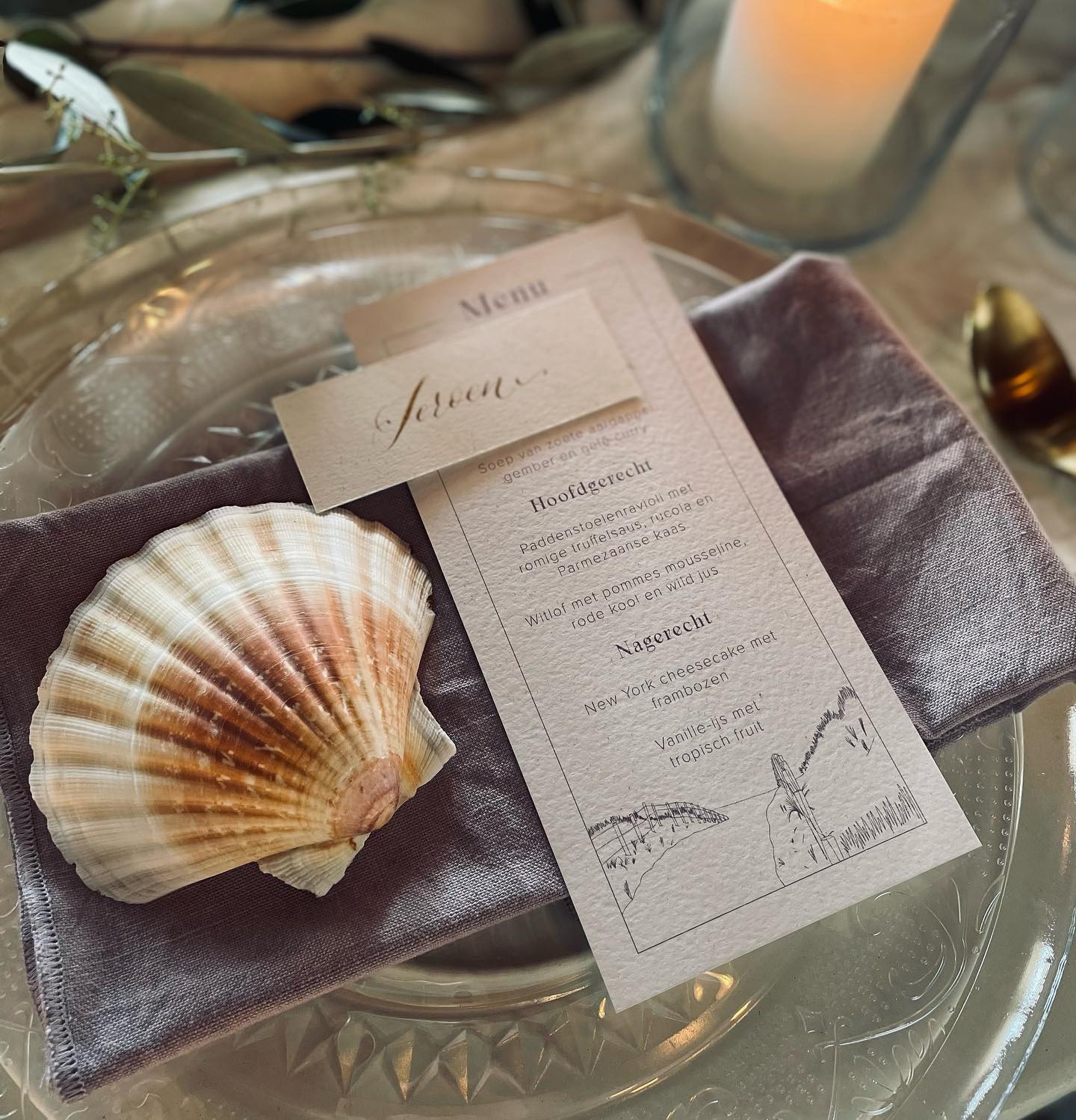 The amount of requests to copy other stationer’s work is blowing me away honestly and let me just say: I won’t do it. Ever. And not just because designs (and basically everything else that has been made by someone) is copyrighted, but also because I know how much effort goes into designs. It’s not just creating the designs itself, it’s the time spent sourcing fonts, artwork, the right paper, the right printer etc. If you have a specific design that you absolutely love, that’s great! But please do some sleuthing (if you don’t know already) and reach out to the designer. All I want is for my couples to love my designs as much as I do, and I know that other designers feel the same. So find them and tell them. If they’re like me, they’re likely to do a little happy dance. Remember there’s a person behind those images on Pinterest. Thank you for listening to my TedTalk.
📷: by me
Styled shoot credits:
Organisation: @femm_agency
Assistant: @e.m_events
Photography: @fifafoto.nl & @draganaphotography
Videography: @momentscapturenl & @shenna.weijers & @patrickdalderop
MUA: @indahvisagie
Hair Stylist: @lambiance.eu
Florals: @youdid_floral_design
Rings: @rozenhof_trouwringen
Venue: @meijeraanzee
Models: @robijnsuasso & @biekmann
Car: @dodgeramtrouwauto_nl
Officiant: @liefde.en.lou
Stationery & Calligraphy: @wittyink
Live Music: @saxophonist_saxojoe & @marijncavaco
Styling: @newlywedsbytrista
Sweet Table & Wedding Cake @cakeworksstudiohaarlem
Wedding dress & accessories: @bruidsmodehetboudoir
Suit: @schutzmannenmode
Marquee Letters: @letterbelight.nl
#weddingstationery #copyright #customstationery #stationersproblems #trouwkaarten #bruiloftsstyling #bruiloftinspo #lavenderwedding #beachwedding #strandbruiloft