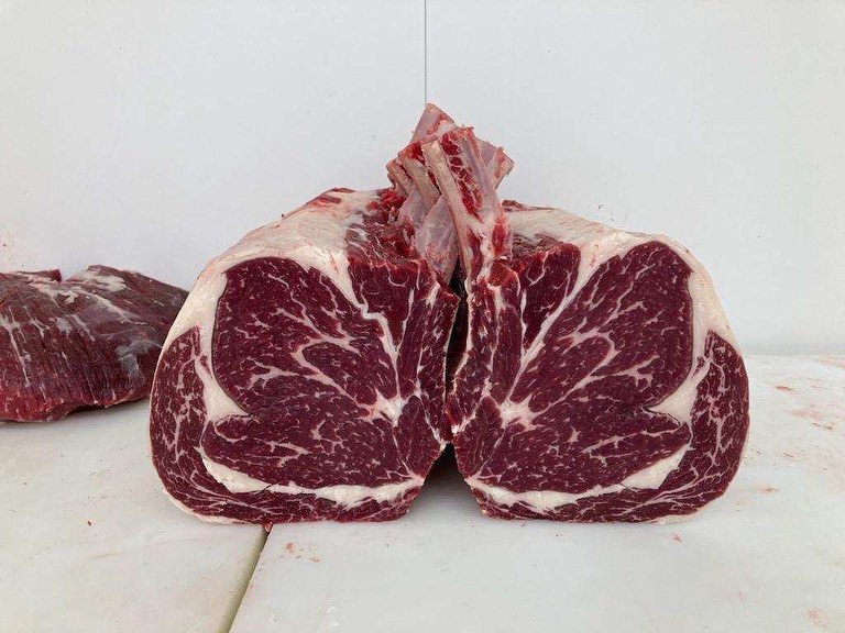 Sneak peak! We’re picking up some beef this Saturday and making deliveries Sunday in Roanoke and Richmond. Let me know if you need anything!
#clintscattle #akaushi