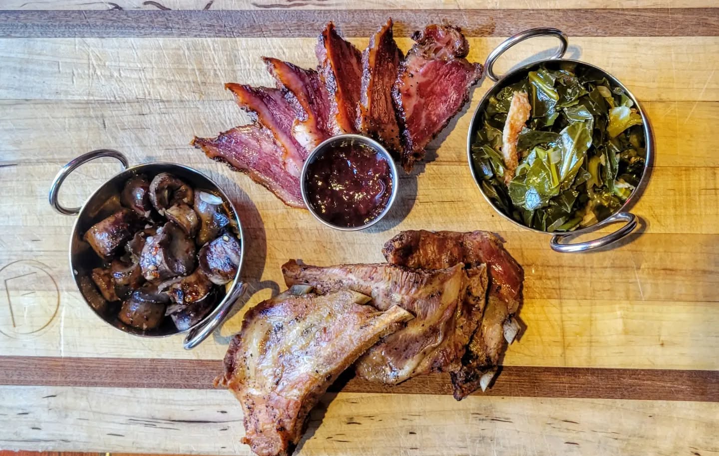 Zero Waste Happy Hour Week 2!
West End Tavern
Pearl Street Boulder
Today's selection of FREE food with a purchase of s beverage is:
•Brisket Mohawk "Pastrami"
•Double Smoked Rib Tips
•Braised Collard Greens
•Garlic Roasted Mushroom Stems
•Black Cherry BBQ
#wastefree #nowaste #free #scraps
#carbonfootprint #yum #boulder #colorado #food #pearlstreet #zerowaste #sustainability #stopfoodwaste #socialimpact #foodwastewarriors #zerowasteliving #foodrescue #ecofriendly
#reducewaste #reducefoodwaste
#zerowastekitchen #sustainablefood #bouldereats #eats #bouldercolorado #boulderfoodie #dinner #magazine #denvercolorado