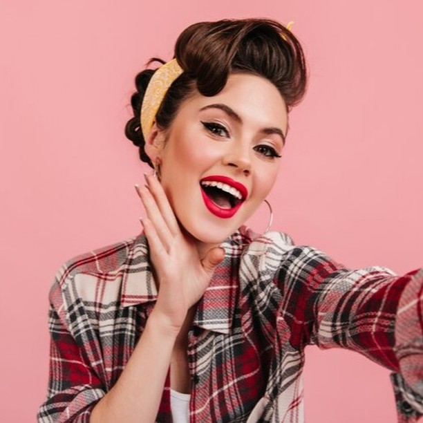 Treat your partner or yourself this Valentines to some a gorgeous eyebrows, striking eyeliner or luscious lips.
Gift Vouchers purchased between 6th Feb - 14th Feb 2023 will receive an extra 10% of the price ordered to the voucher.
Get in touch today to book your “Free No Obligation Consultation” by filling in the form at www.ByJools.co.uk or calling 0771 429 4814
I promise a no sales / pressure approach – my goal is for you to relax and enjoy the process in my Marlow based studio 😊
-
-
-
#valentines #love #confidence #makeup #love #valentinesday #valentineday #gift #valentinesgift #happyvalentinesday #handmade #birthday #art #heart #giftideas #flowers #chocolate #anniversary #february #wedding #bouquet