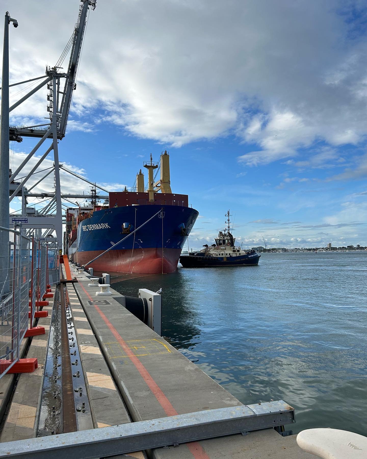 Some scanning we completed out on the wharf today.
#cuttingforce #cutting #tyrolit #hilti #australia #melbourne #gippsland #traralgon #coredrilling #cutting #grinding #concrete #scaning #flushcutting
#ringsawing #wiresawing #handsawing #roadsawing #generator #furphy #site #construction