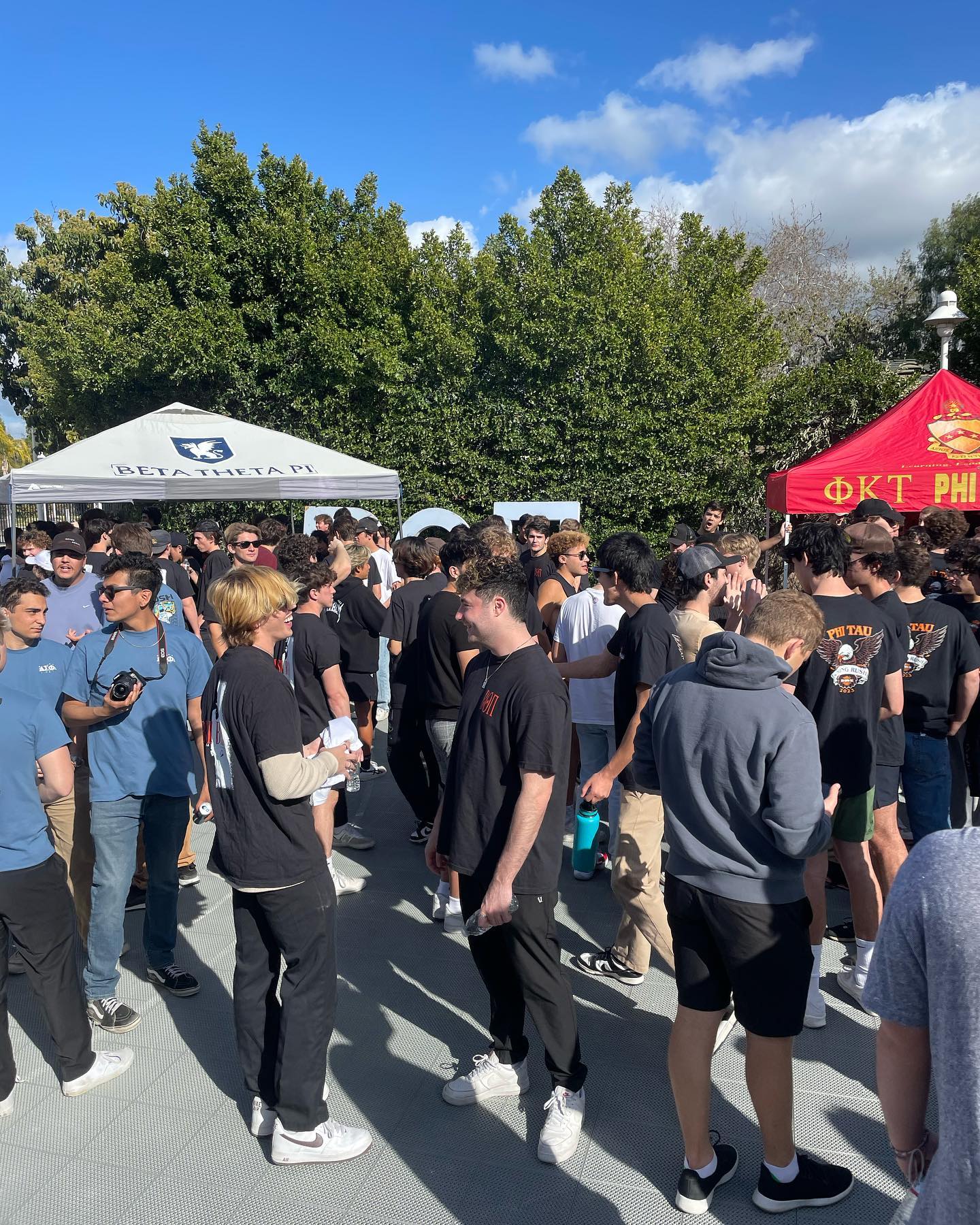 A big thanks to everyone who came out today to Rush Kickoff!
-
If you haven’t already, sign up for rush at the link in our bio. All of our chapters can’t wait to see you at their events over the next two weeks‼️