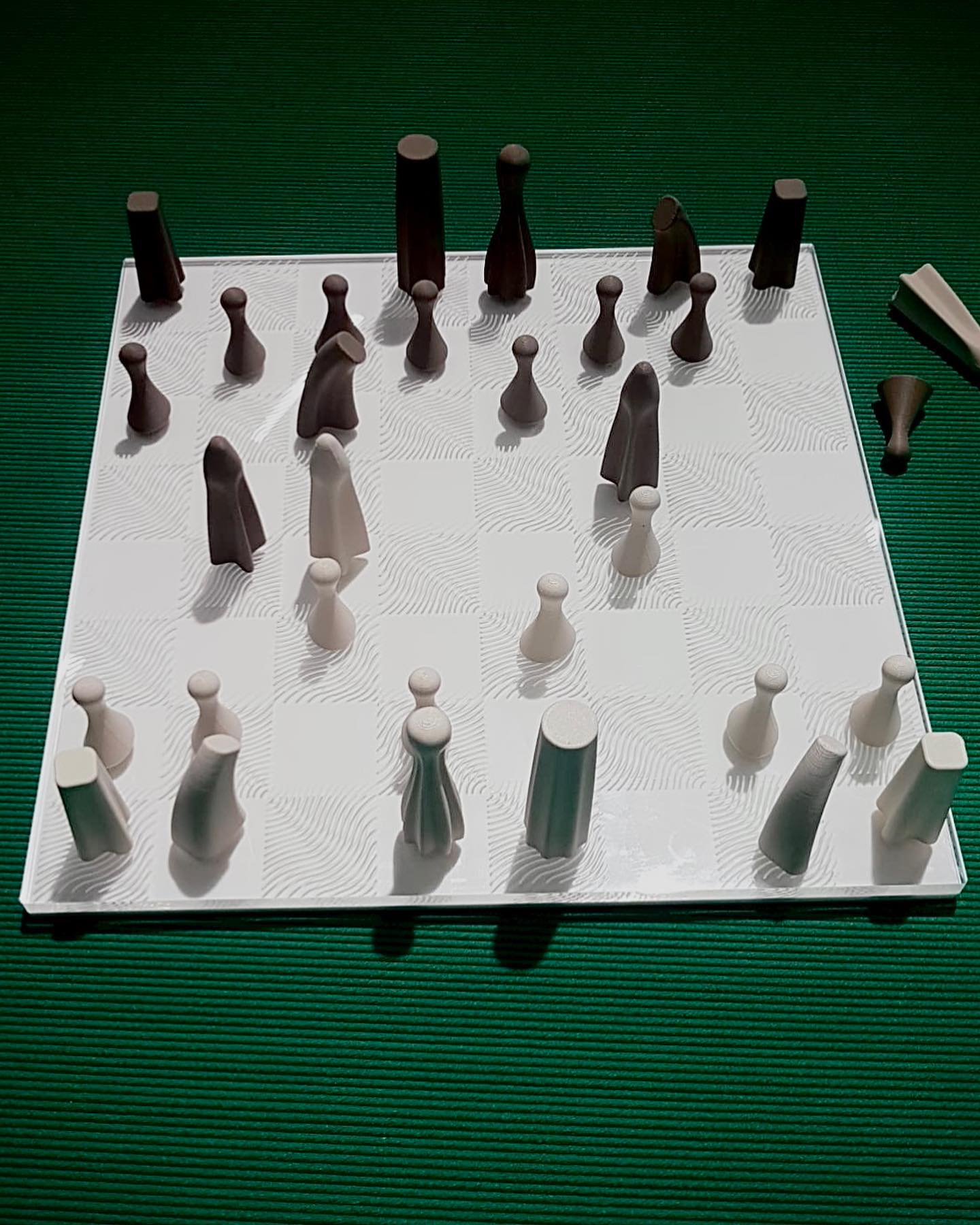 Before you leave the exhibition today, remember to stop by to play a chess game with Solaris. In @sthlmfurnfair @stockholmsmassan Hall A25:16
Gatti Chessset designed by @l.y.n.n.l.i.n
3D printing partner @lostboyslab
Recycled acrylic board by @pyrasied
#recycledmaterials #recycled #recycleddesign #circulardesign #sustainability