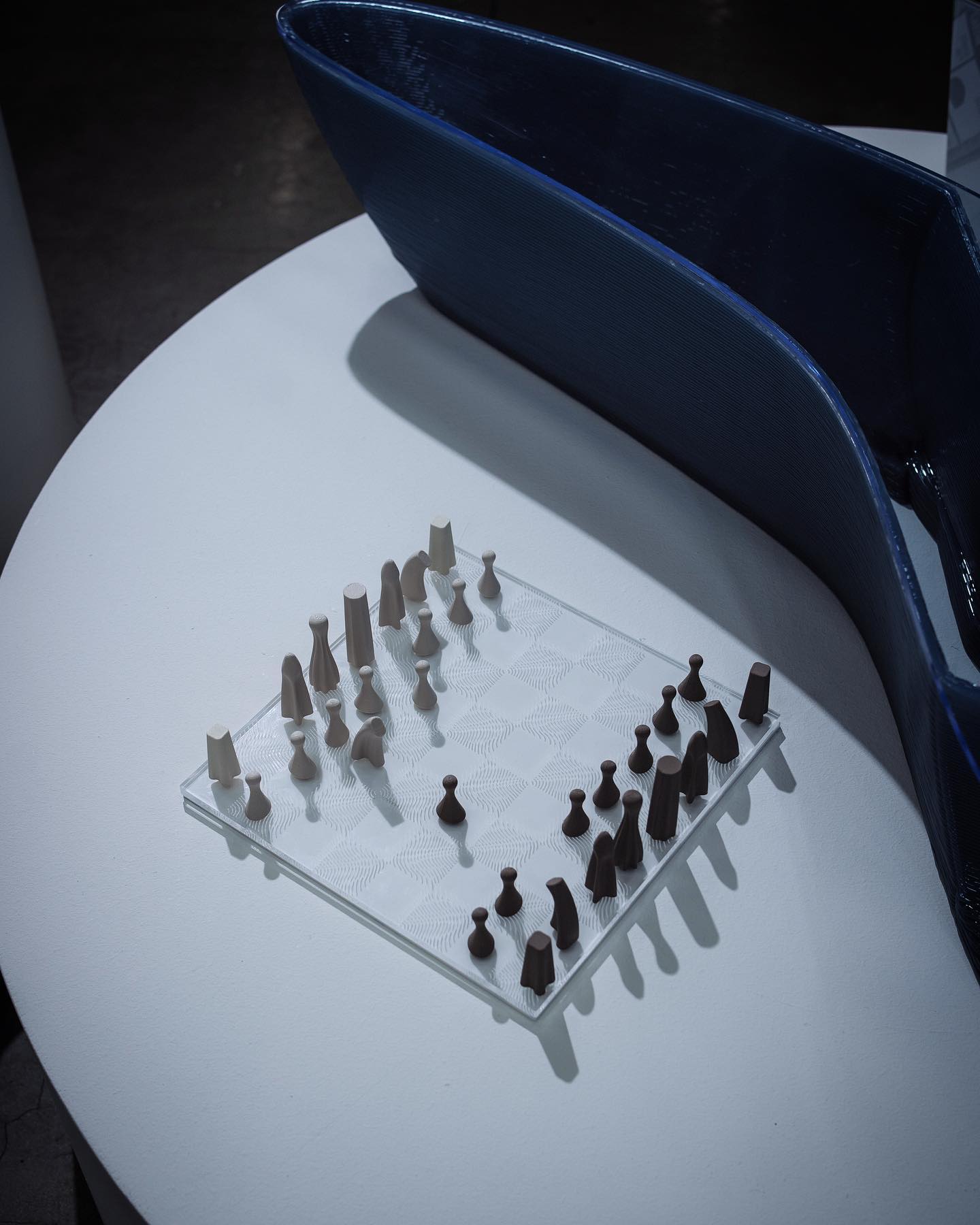 Upcyling in its most elegant way. Last day in @sthlmfurnfair Hall A25:16.
📸 @felixdallago
#oceanplastic #3dprinting #recycledmaterials #recycledfurniture #circulardesign