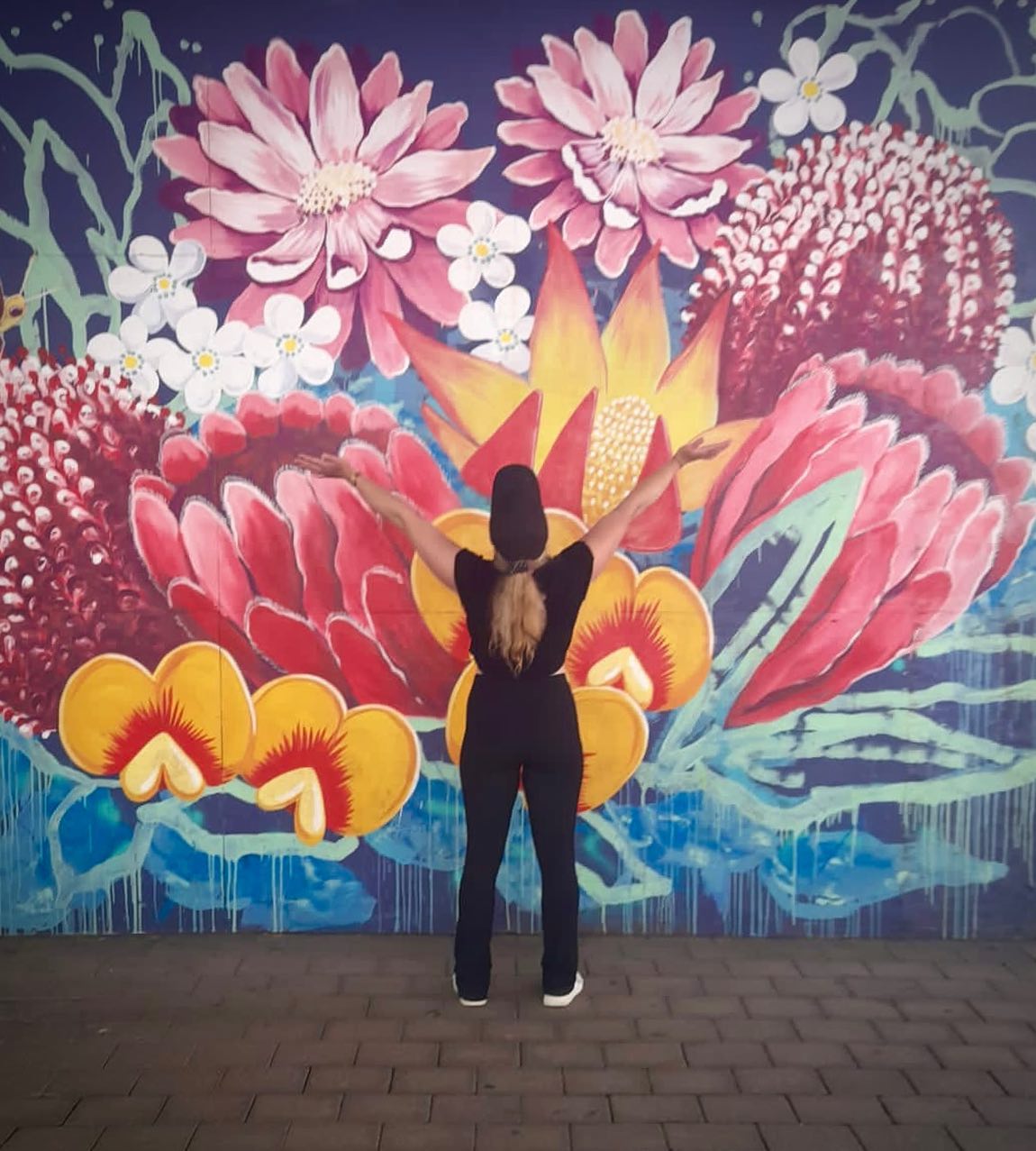 Art, I love you 🤩
Mural in Canberra, Australia. Artist unknown.