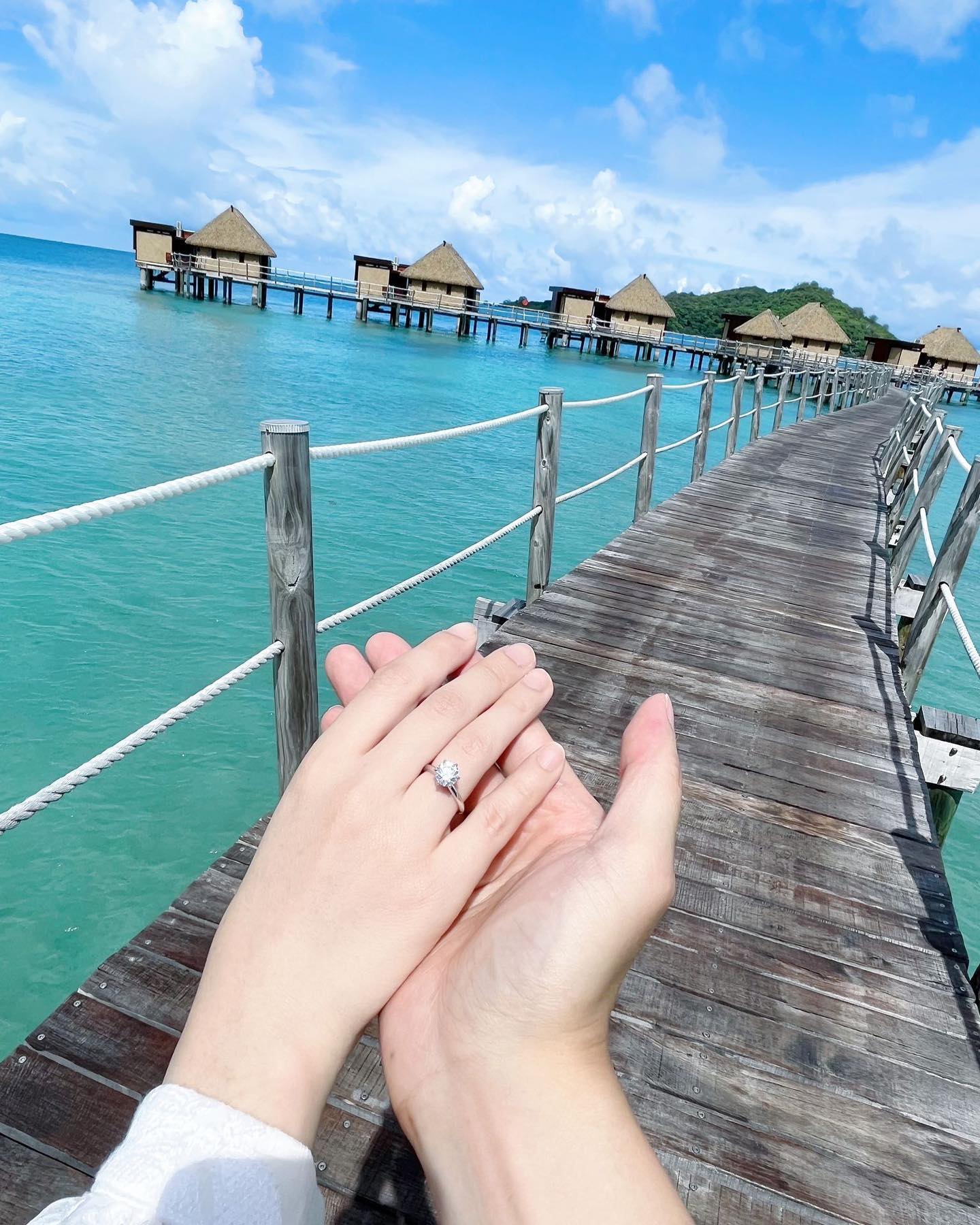 Congratulations Alvin & Sherry on your beautiful engagement!!! #skylarcdiamonds #engagementring #engaged #engagementphotos #diamondjewelry #engagement #engagementrings #engagementring