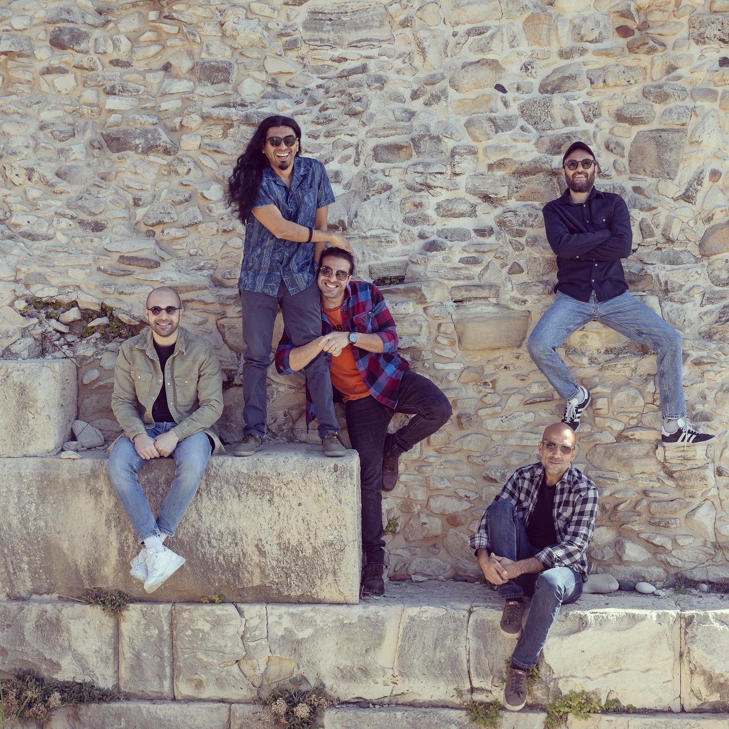 Mr.Wilson wishes you a great weekend!
📸 @costas357
.
.
.
.
.
.
.
.
#cyprusevents #cyprusmusicians #livebandcyprus #mrwilson #mrwilsonband #limassolcarnival2023