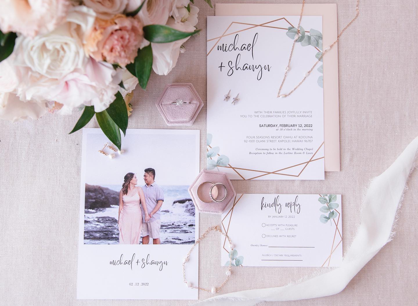 Pro-tip: Plan out your detail shots! Make a list for your photographer of what you want captured. And on the day of, make sure to have all the items in one place for your photographer to find!
For special events like weddings, we tend to buy or use items that are specific to the occasion. Whether it be a sentimental piece or a wow factor one, taking detailed shots of them make it even more special!
Additional Pro-Tip: bring an extra copy of your invitation for an added effect of storytelling 😍
Happy Anniversary Shanyn + Michael!
Thank you for these detailed shots, @dreamfxmedia!
Thank you @jeffalencastre for your beautiful floral creations!
#happyanniversary #hawaiiwedding #hawaiiweddings #fourseasonskoolina #fourseasonsoahu #koolina #hawaii #oahu #wedding #detailedshot #detailedshots #photoshoot #weddings #photography #photos #weddingphotography #protip #weddingplanning