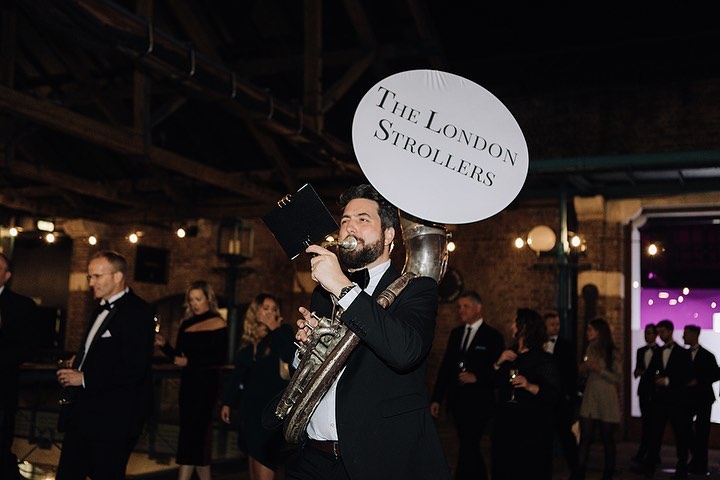 Dressing up for the @businessleaderuk Scale Up Awards 🥂
📸 by the amazing @faithimagery
.
.
.
#TheLondonStrollers #RoamingBand #BrassBand #StrollingBand #AcousticBand #LuxuryEvents #LuxuryWedding #InternationalBand #London #EventProf #WeddingPlanner