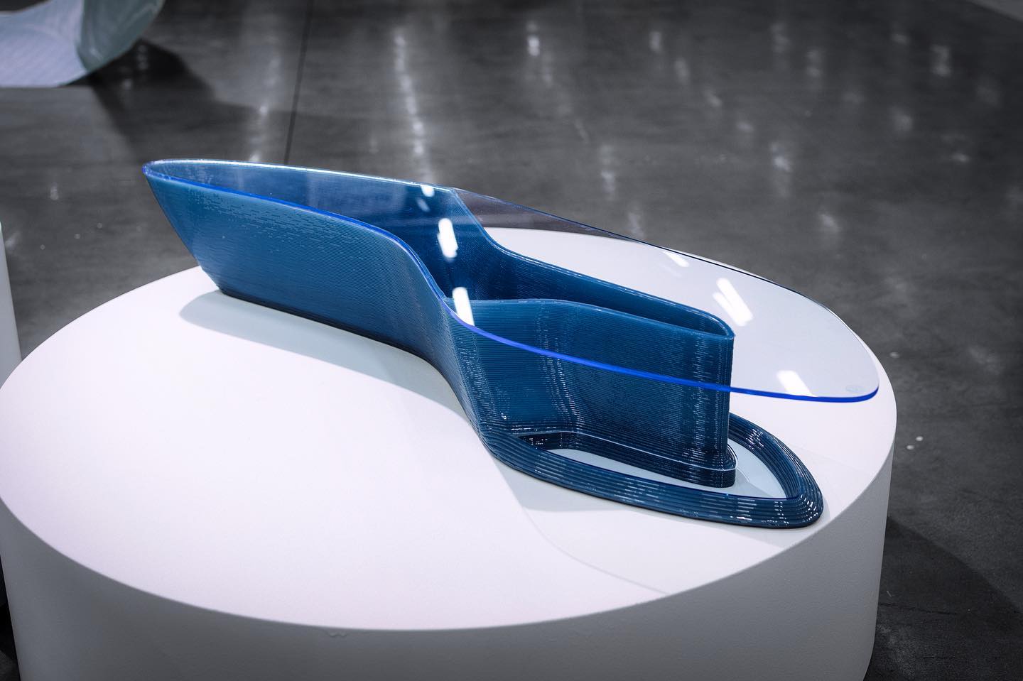 No longer discarded, but given new life,
Oceana Collection, a sustainable vibe. ♻️✨
Designed by @karim_rashid_official
3D printing partner @nagami.design
Ocean plastic partner @iwk.ost @tide_oceanmaterial
Photo by @felixdallago
#upcyclingideas #sustainabilitymatters
#oceanplasticrecovery #oceanplasticart #recycledfurniture #recycledmaterial