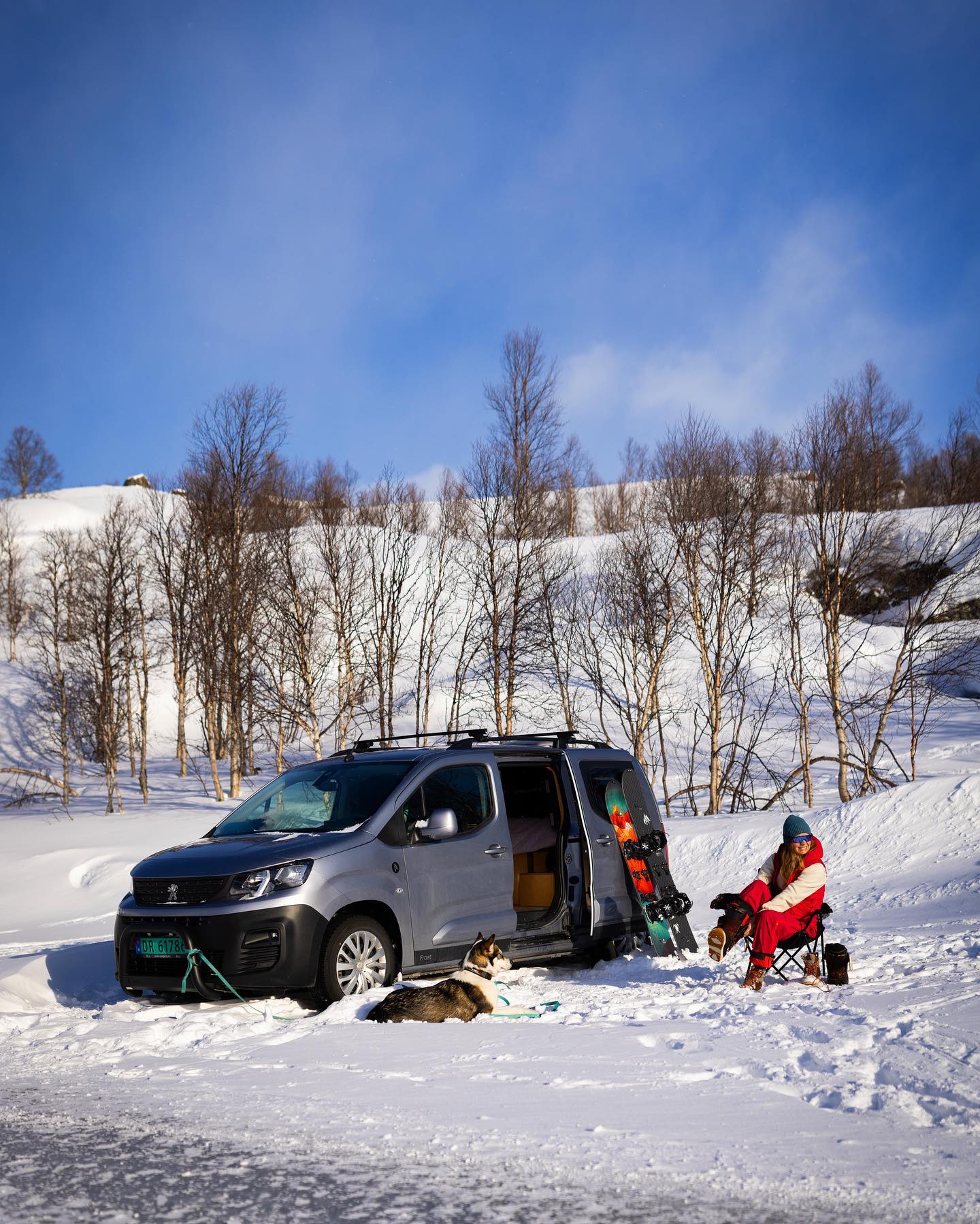 Vi vet at en tur sjelden blir så bra som med vår firbente venn🐕 Så derfor er det fullt mulig å booke vår van og medbringe hund om ønskelig!
Bare se så hyggelig @frkasplund og @frkaria hadde det på tur i Hemsedal sammen😍
Vi minner om booking via link i bio eller ta direkte kontakt med oss her!📩
📸 @daniel_sandland
#vanlife #vanlifestyle #luxurylifestyle #explorenorway #exploreoslo #campervan #camperlifestyle #campervans #oslo #norway #campingtrip #luxurycamping #getaround #getaroundnorway #northernlights #northernnorway #booking #utno #utpåtur #turmagi #hemsedal #dnt