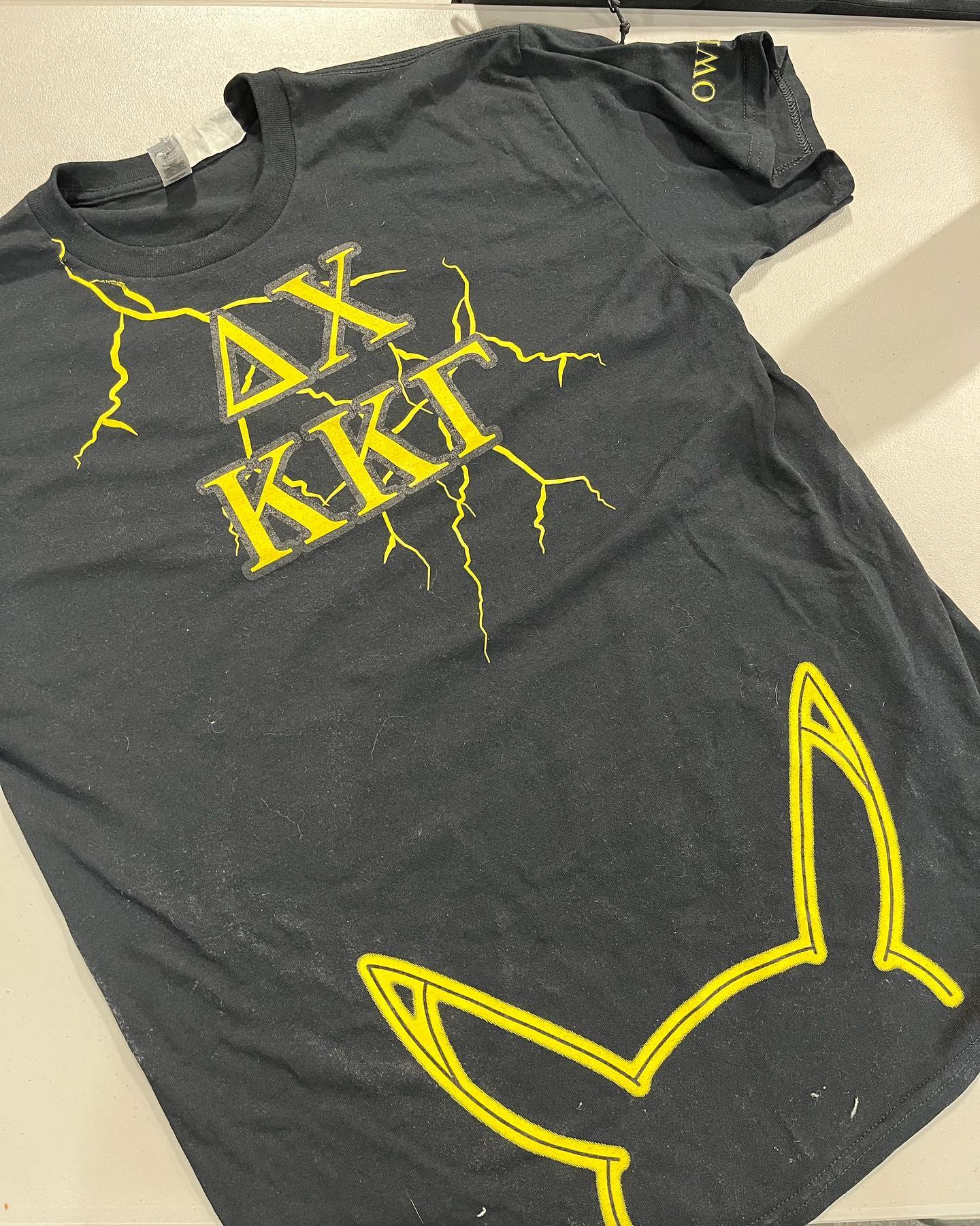 glow in the dark shirts. #cultureapparelstudio #cultureafterdark #shirts #glowinthedark