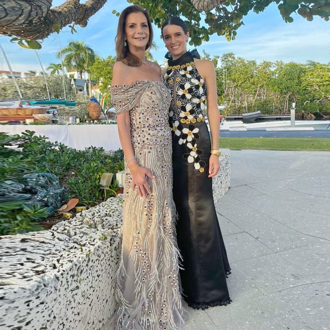 Double the beauty, double the glam! Congratulations to Vicky and Victoria for looking absolutely stunning in their custom gowns designed by TA Couture. These two lovely ladies stole the show at the family wedding with their unique and elegant ensembles that perfectly showcased their individual styles. 💃💐😘
@vickyperezlorido @victorialorido @tacouture @isacouturefabrics
#CustomGowns #DoubleTheGlam #wedding #beauty #designedinmiami #fashion #fashiongram #fashionista #fashionpost #instafashion #luxury #luxurygown #hautecouture #couture #couturegowns #miamifashionblogger #miamistylist #style #styleblogger #styles #stylish #tacouturemiami #todayimwearing