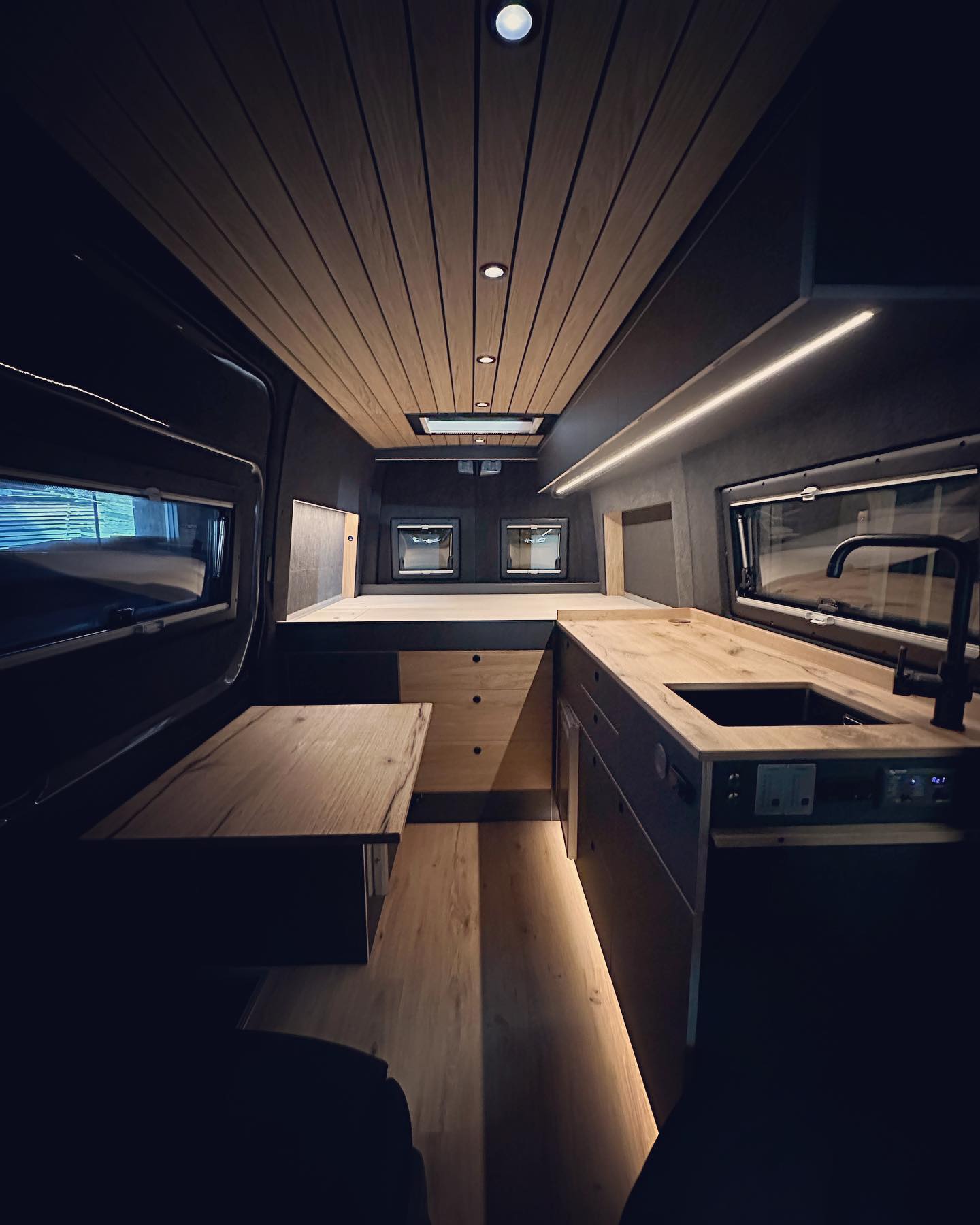 another van is leaving the workshop🤘🏼
#woodworking #vanbuild #cozy #home #camperlife #switzerland #vanlife