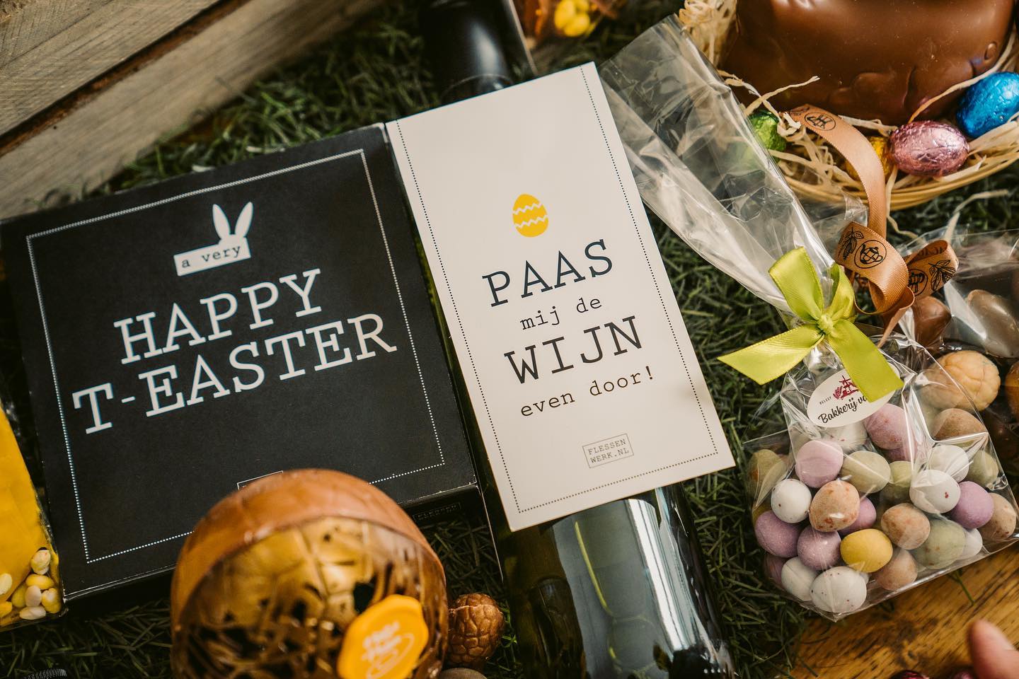 PAASGESCHENKEN 🐣🌼
Onze website staat vol met Westlandse Paasgeschenken en Paaspakketten!
Hebben jullie al een keuze gemaakt? #pasen #kleinigheidje 🎁
#westland #cadeau #pasen #paaspakket #paasgeschenk
