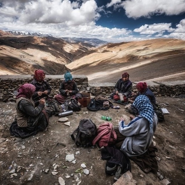 On the way to the far Wild West, pilgrims break. I am a bit dizzy because of the high altitude, fantastic views and warm unexpected encounters make everything fine. Kailash is waiting for us...