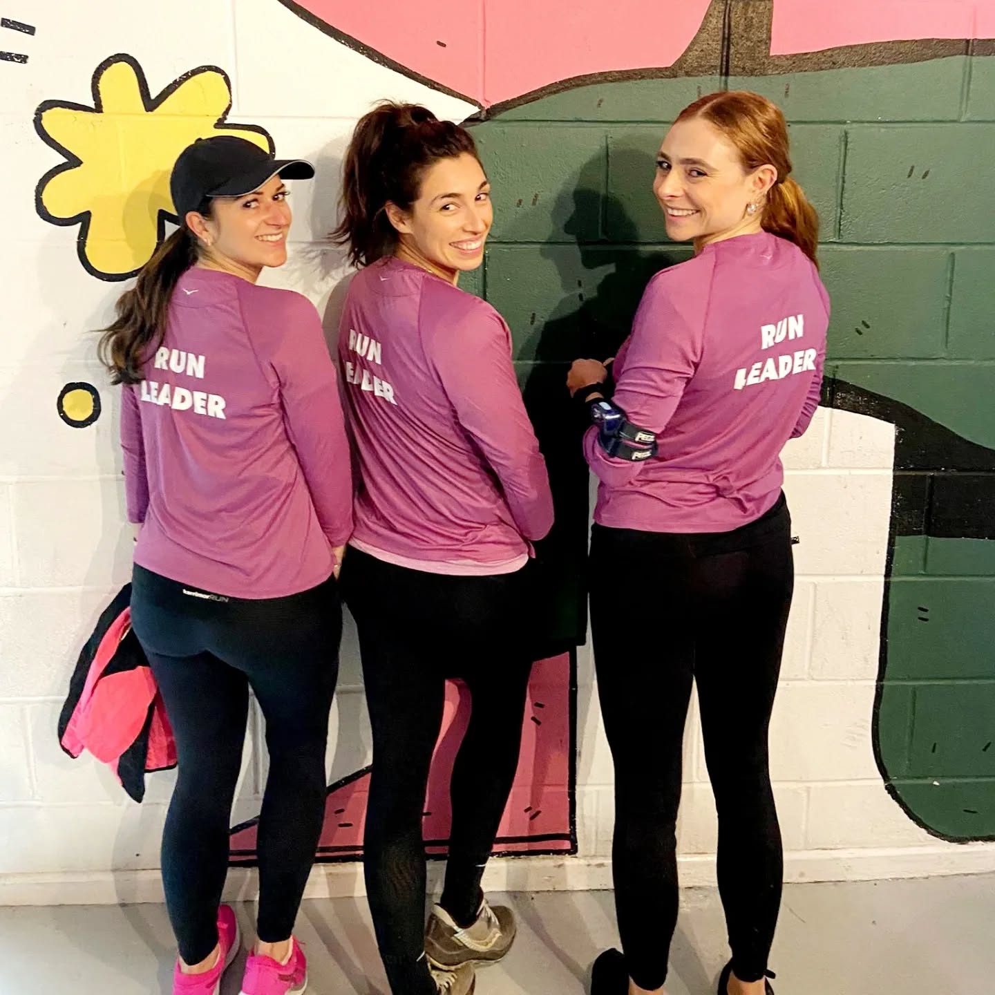 🏃🏻♀️ Mega Kudos to all the ladies who made it out in the dark, sleet and snow last night 🌨 for #internationalwomensday
Myself and fellow @southvillerunningclub buddies lead runners form a variety of clubs.....so good to get everyone together
Thanks @lhgrunclub for hosting 🍻