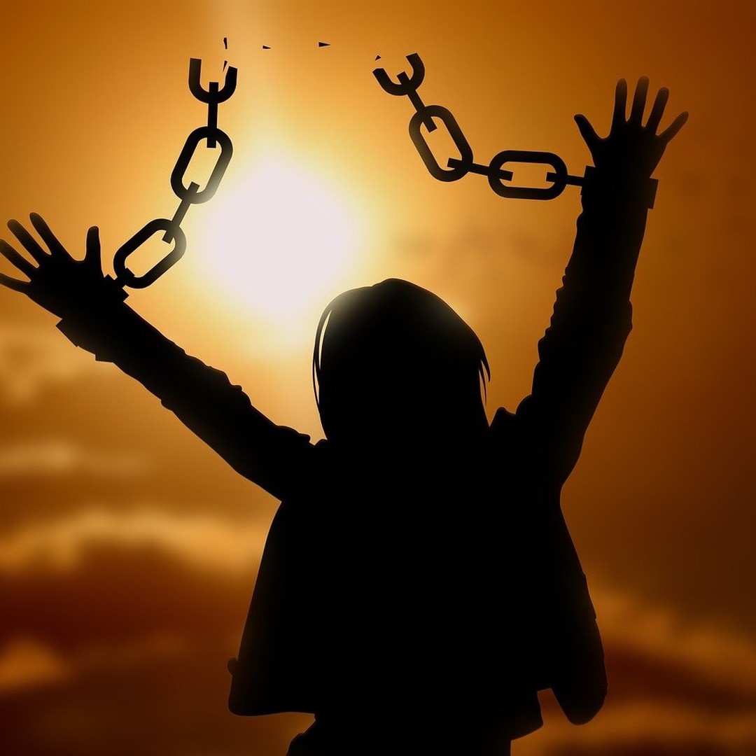 Time to burst your shackles. The road to freedom begins within you. Consider the choices you make and feel if they help you break free.
#futuresofman
