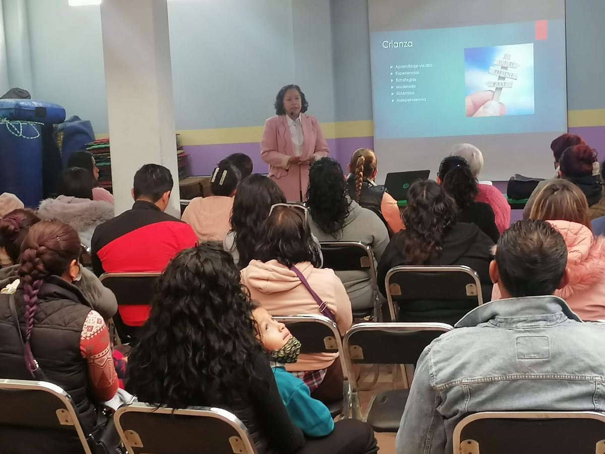 Grata sorpresa, nuestro agradecimiento al colegio Hellen Keller Adams Ojo de Agua y en especial a la comunidad de padres de familia por su participación en la conferencia “Estilos de crianza y límites claros” llevada a cabo esta mañana.