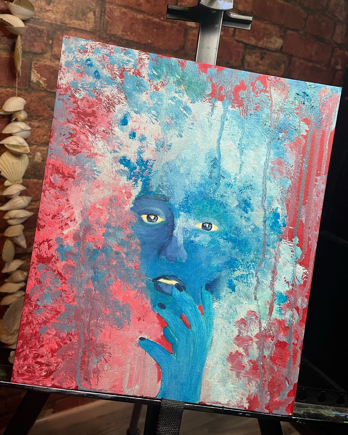 Messy piece I made a year ago ✨
.
#messy#art#oilpaint#portrait#lost#bright#colourful#painting#artwork