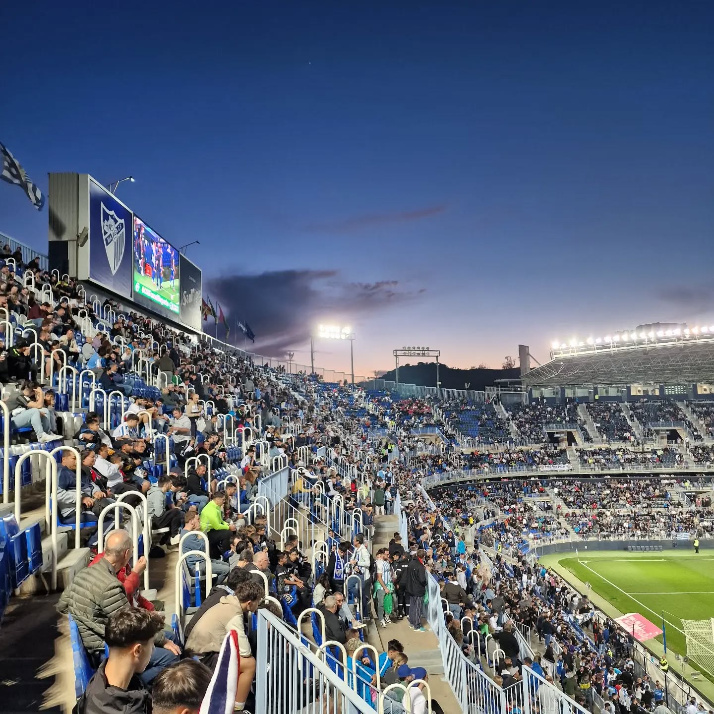 📍 Estadio la Rosaleda
⚽️ Málaga CF vs Leganés
⌛️ Lunes 27 de marzo 2023
.
⏩️ ¡Vamos Málaga! #andorramálaga esta tarde
.
.
.
.
.
.
#lovingmalaga #malaga #malagalife #malagaturismo #malagaspain #málaga #malagatoday #andalucia #ckmalagalife #ok_malaga #ok_andalucia #españa #spain #estaes_malaga #visitspain #visitmalaga #costadelsol #ok_spain #photosofmalaga #malagaconacento #spain_all_pics #euinspi #summervibes #travel #travelphotography #malagacf #latemalaga #enamoratedemalaga #objetivoandalucia