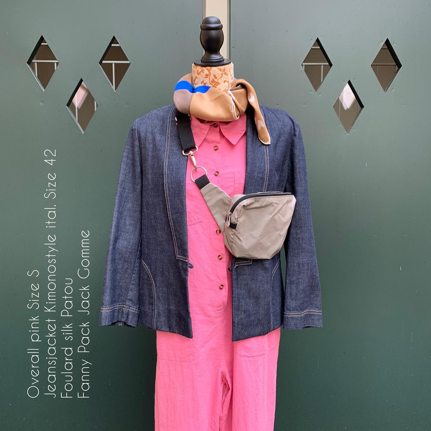 Spring is coming! 🌼🌻🌞
Visit us to add a fresh pop of colour to your wardrobe!
#secondhand #zurich #vintage