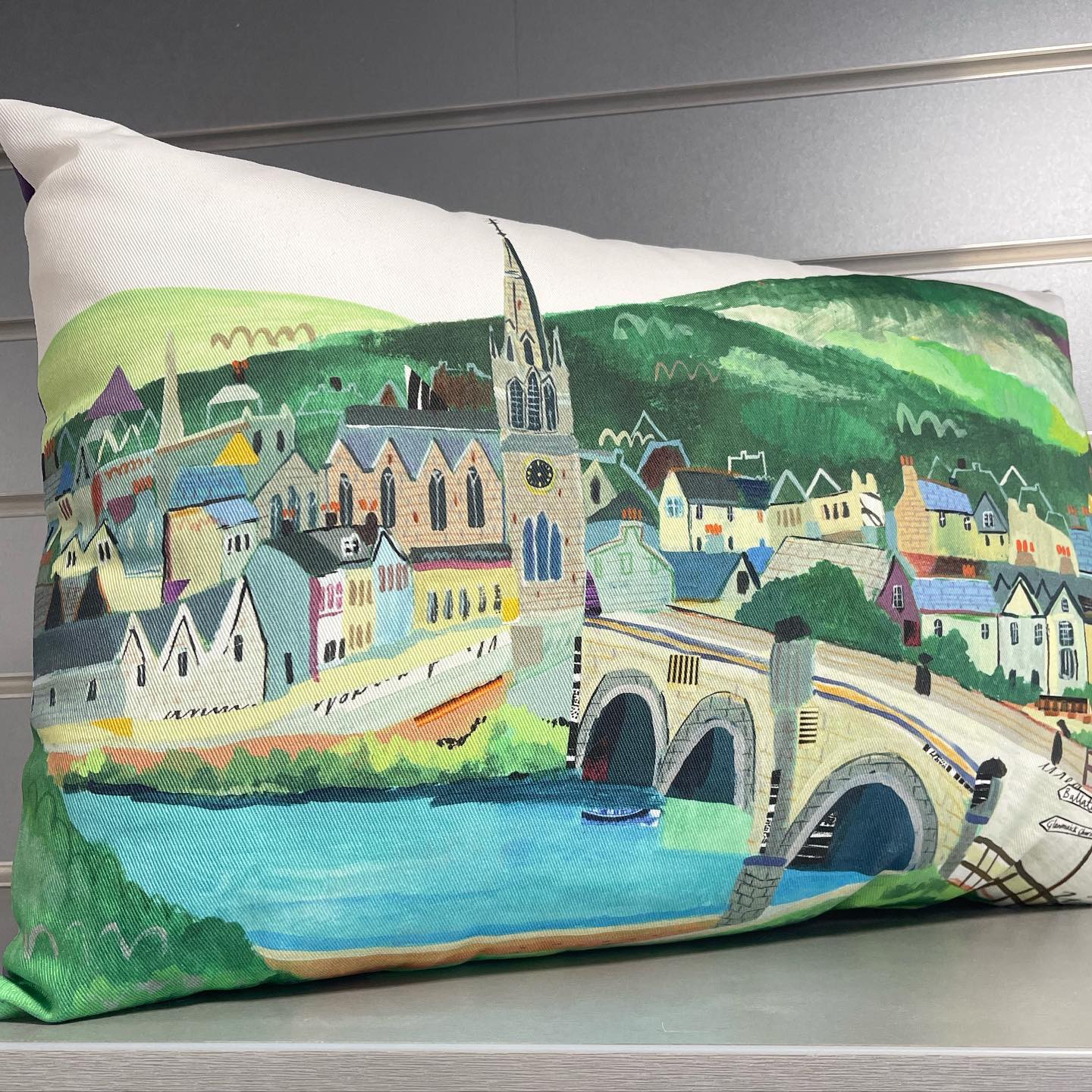 This beautiful scene was painted by the amazing @lizandkatepope and turned into stunning cushions by @cotoocc. 🍃 We are delighted how these turned out and now we have a full range of absolutely stunning products with these colourful, happy design of our beautiful village Ballater. 🌿 #Ballater #royaldeeside #shoplocal #scottish #shops #shopaberdeenshire #giftshop #deeside #scottishgifts #balmoral #royal #ballater #royalbridge #scene #artwork #artistsoninstagram #shopping #gifts #tourist #shopindependent #scottishtrade #scottishtradeshow #scotlandtravel #scotlandexplore #scotlandhighlands #highlandsofscotland #scottishhistory #scottishscenery #scottishsouvenir #scottishmountains