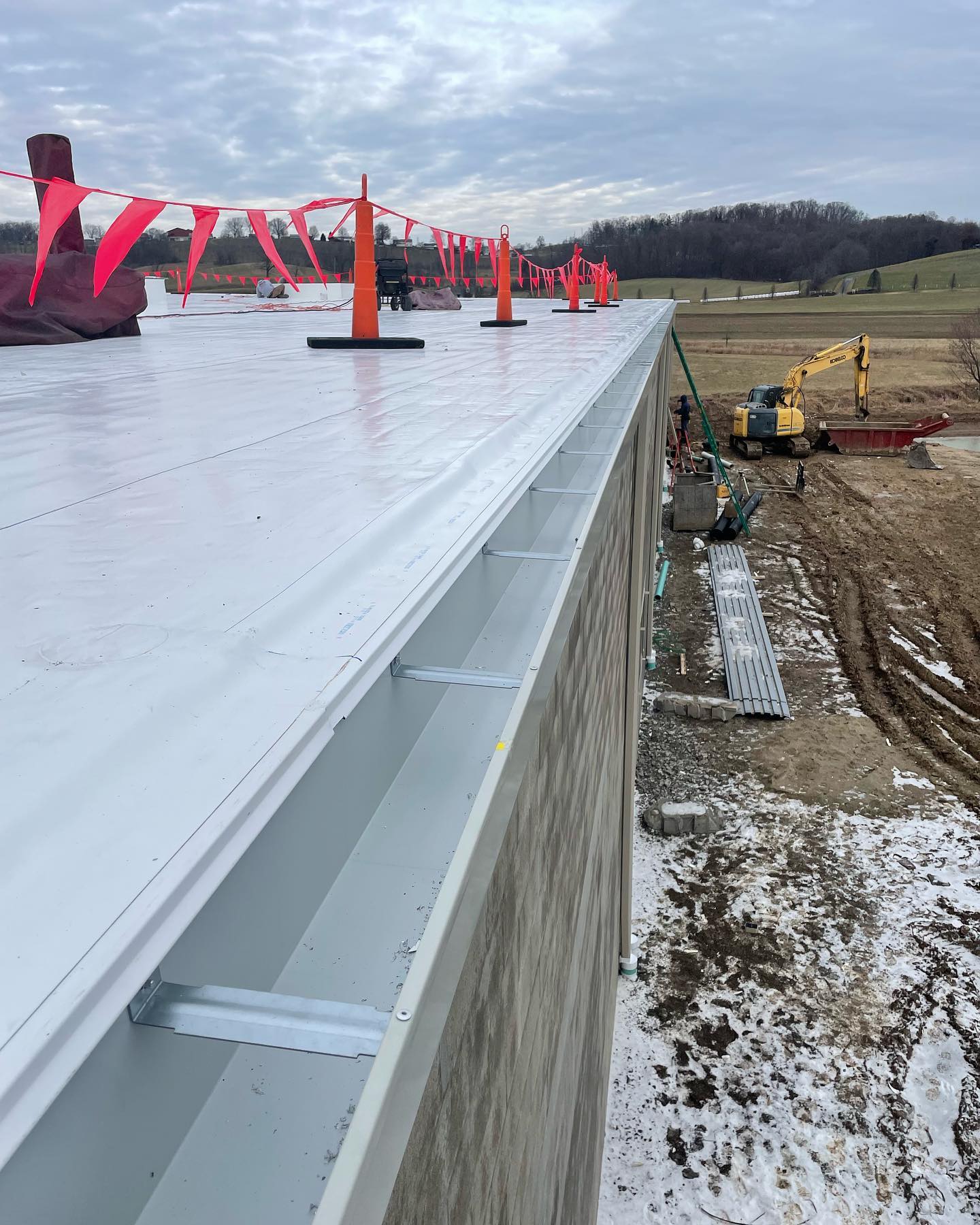 Several pictures of a 7” gutter project we did for @mebsystems at the Coblentz Chocolates production facility in Walnut Creek, OH. We installed a flange gutter system and 4x5” commercial downspouts. #ohiocommercialroofing #commercialroofing #holmescountyohio #amishcountryohio #ohioroofing #coblentzchocolates #mebsystems