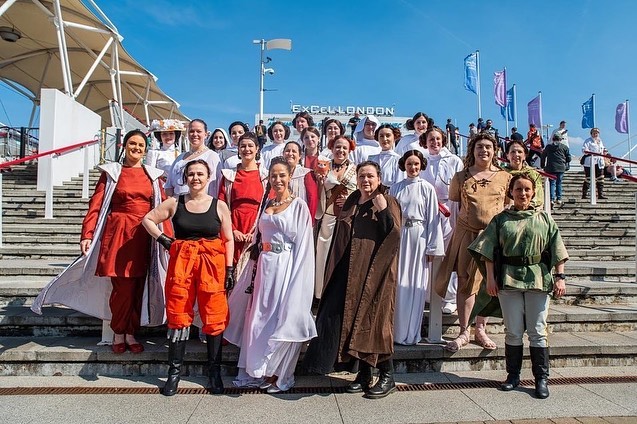 ๐ค
โโโ
Bun Squad @starwarscelebration - Sunday ๐ค๐ป๐คโญ๏ธ๐ค
โโโ
โญ๏ธ
โขโขโข
#shopindependent #makersgonnamake #crafting #craftersofinstagram #supportsmall #supportsmallbusiness #girlboss #womeninbusiness #smallbusinessuk #smallbusinessowner #costume #cosplay #cosplayer #cosplaygirl #maker #handmade #smallbiz #swc #starwarscelebration #convention #geek #princessleia #adventure #girlswhocosplay #costumedesigner #designer #princessleiacosplay #bunsquad #rebellegion