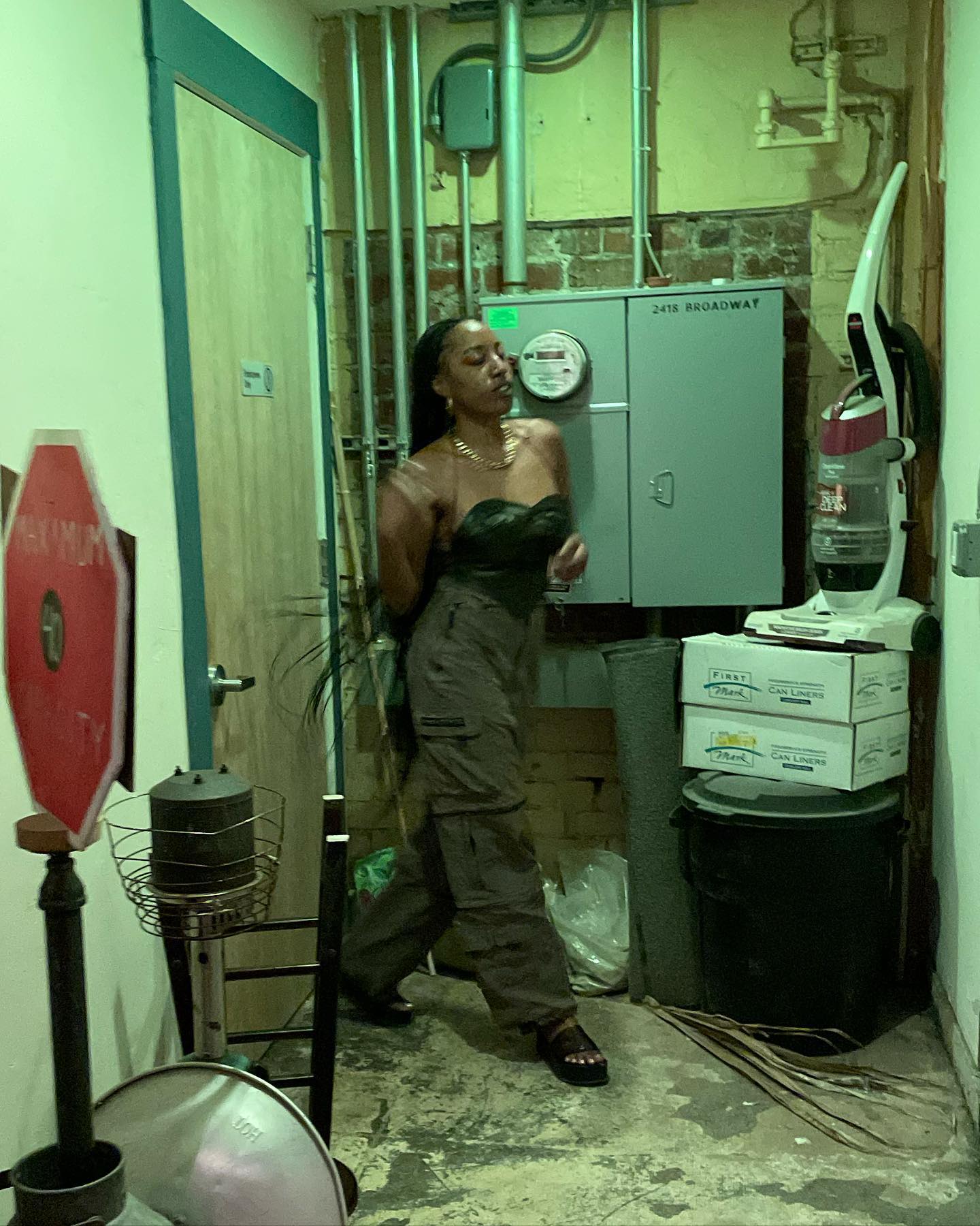 Make it a BLK summer in our CHRISSY TOP 🖤
.
Authentic leather, shaped to flatter any bust. And of course there is a backless moment!!